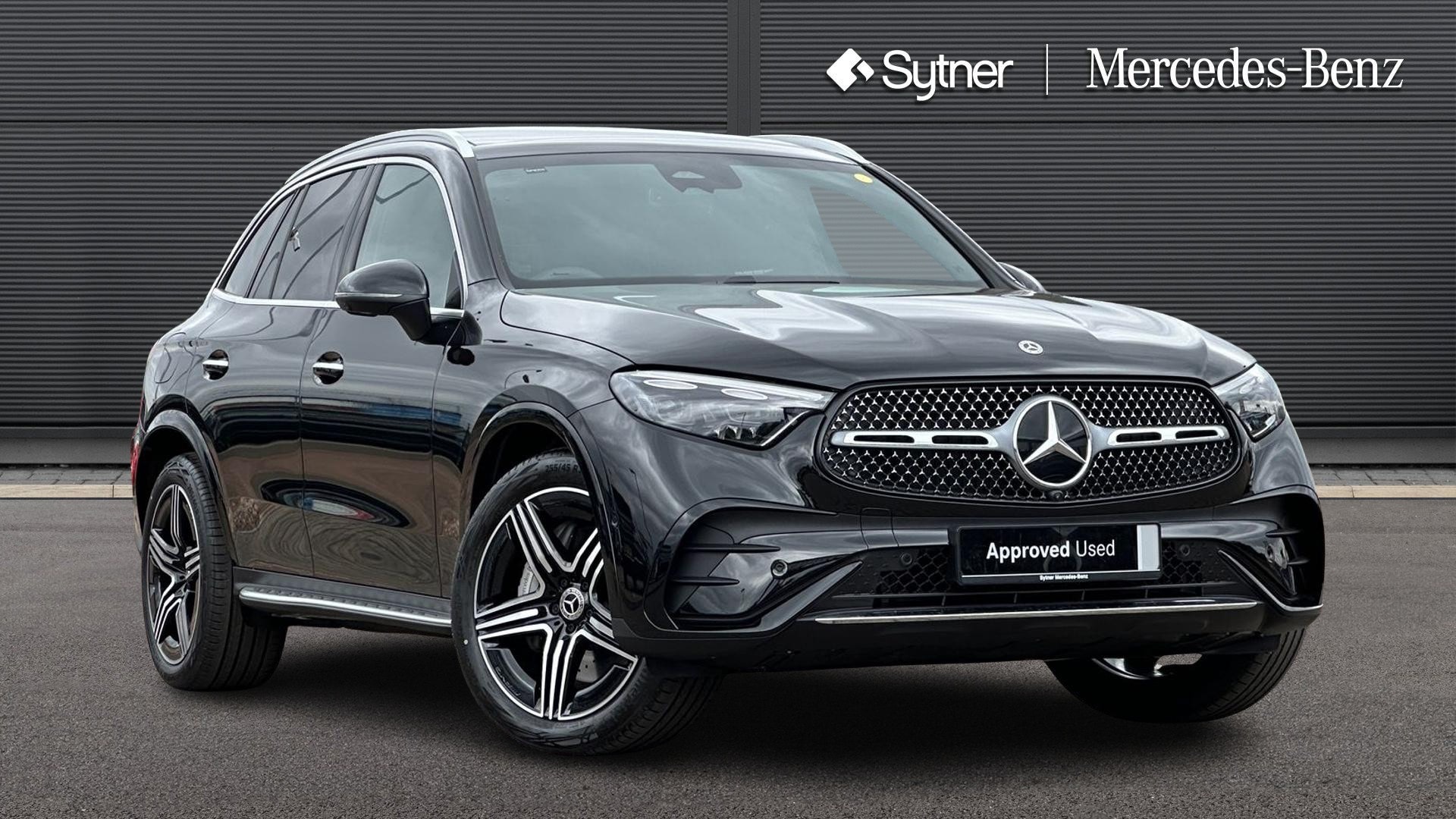 2025 Mercedes-Benz GLC