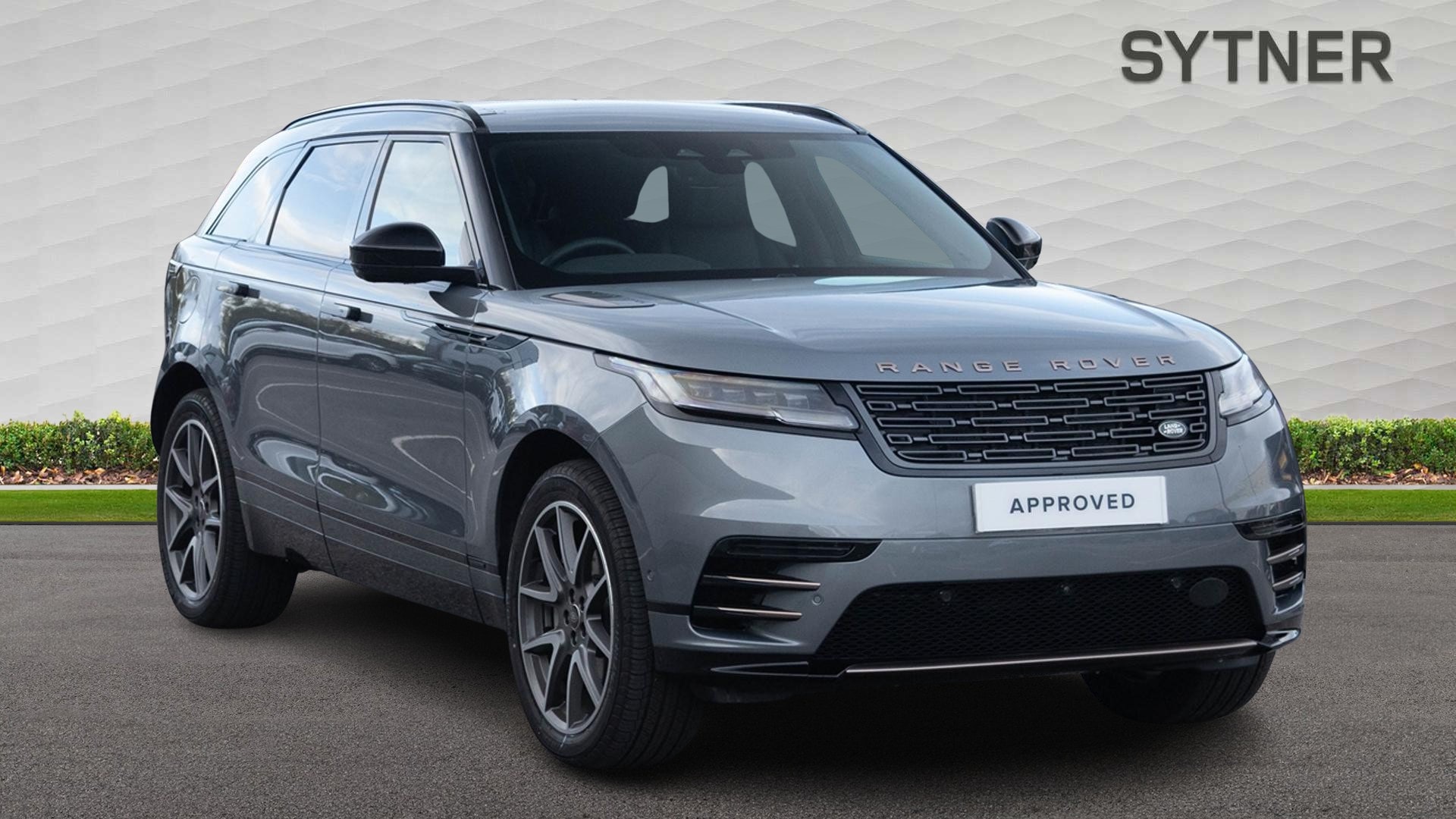 2025 Land Rover Range Rover Velar