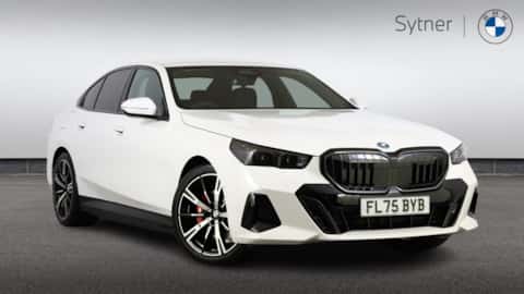 2025 5 SERIES SALOON 530E M SPORT PRO 4DR AUTO, 2025 7,461 MILES PETROL PARALLEL... photo