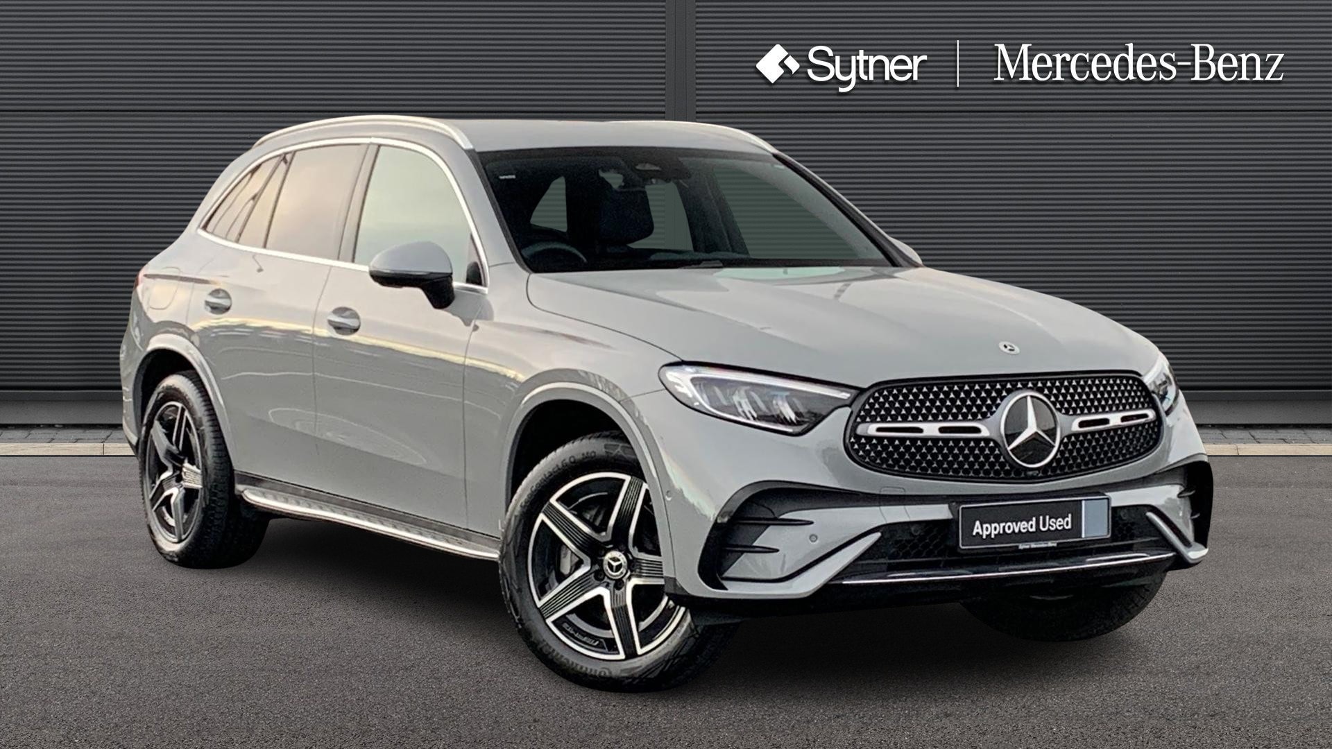 2025 Mercedes-Benz GLC