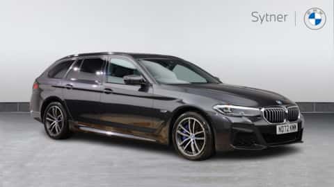 2022 5 SERIES TOURING 530E XDRIVE M SPORT 5DR AUTO, 2022 45,797 MILES PETROL PARALLEL... photo