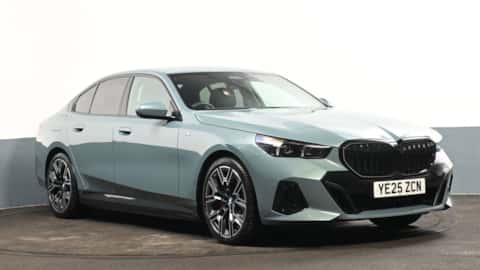 2025 5 SERIES SALOON 530E M SPORT PRO 4DR AUTO TECH PLUS COMFORT PLUS ,... photo