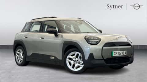 2025 MINI ACEMAN ELECTRIC HATCHBACK 135KW E CLASSIC 43KWH 5DR AUTO, 2025 2,100 MILES ELECTRIC... photo