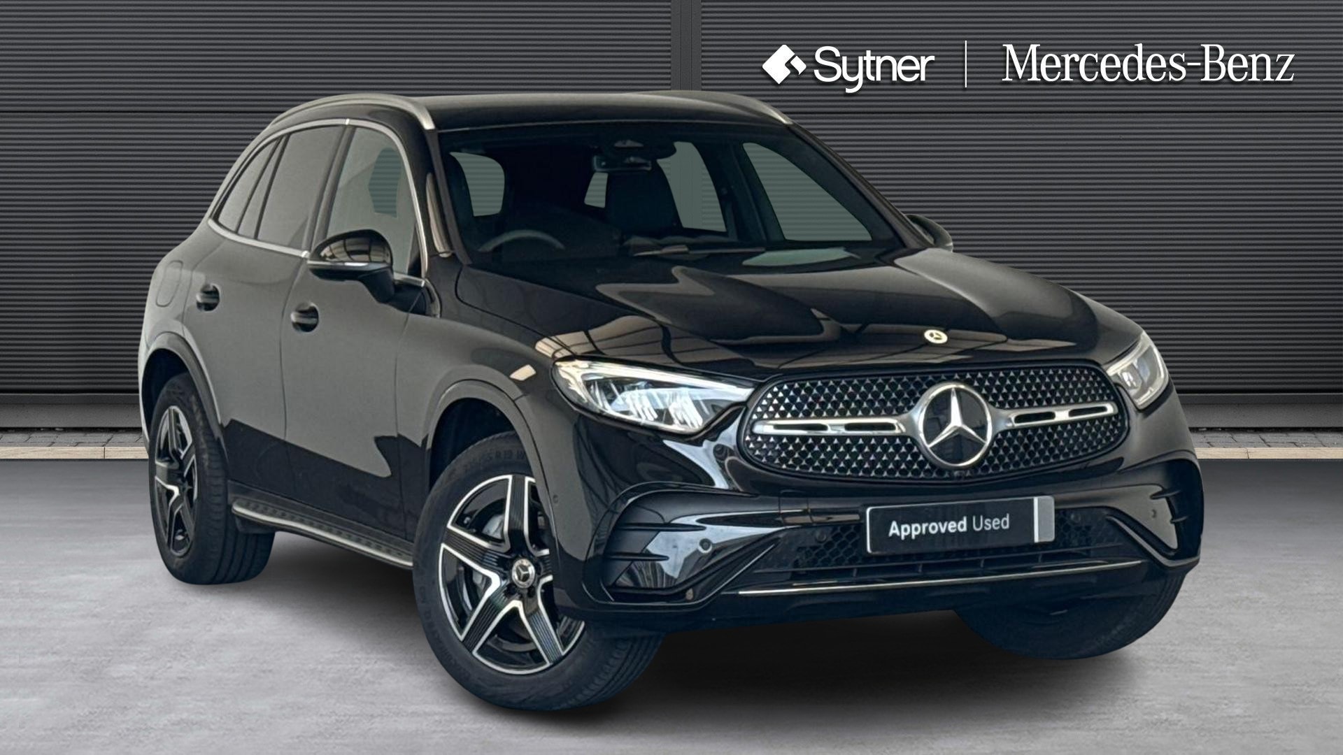 2025 Mercedes-Benz GLC