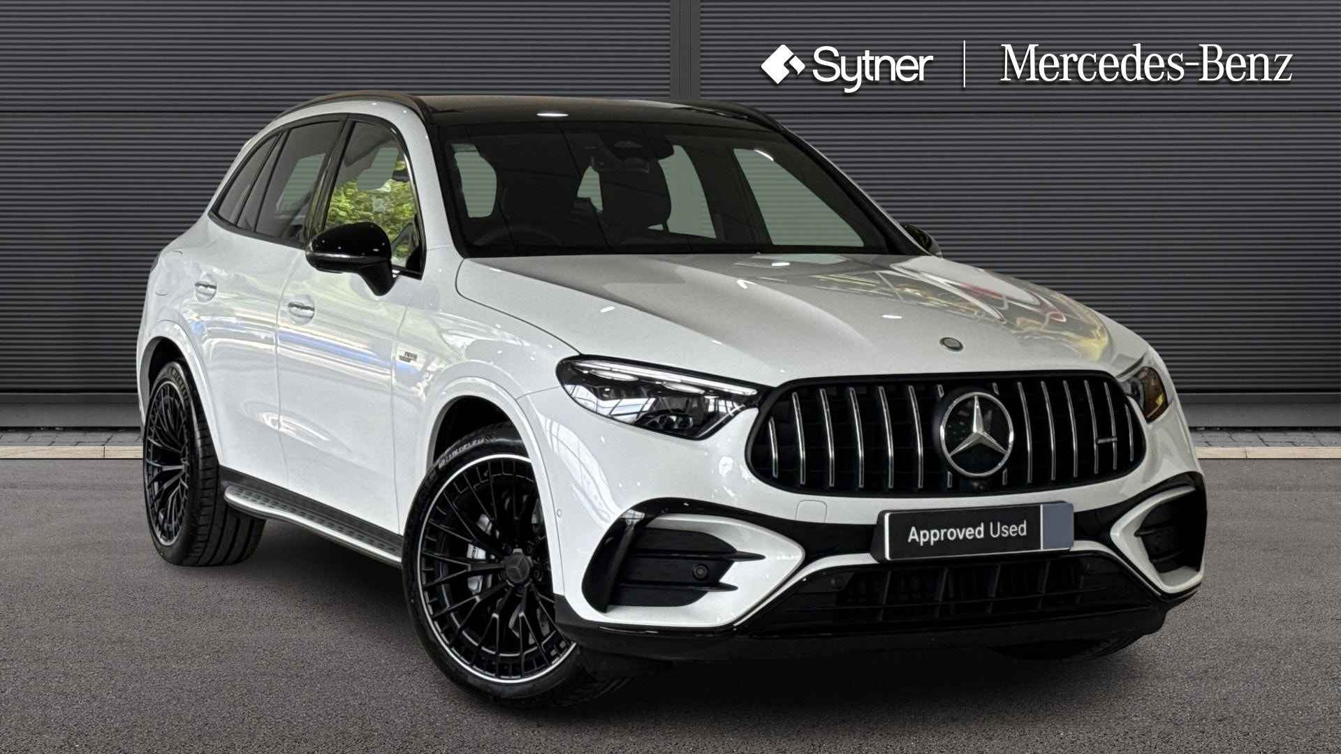 2025 Mercedes-Benz GLC