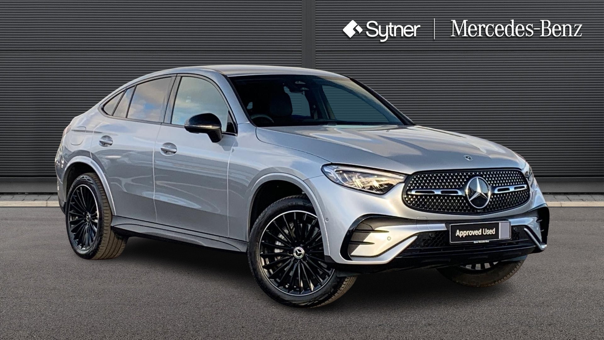 2025 Mercedes-Benz GLC