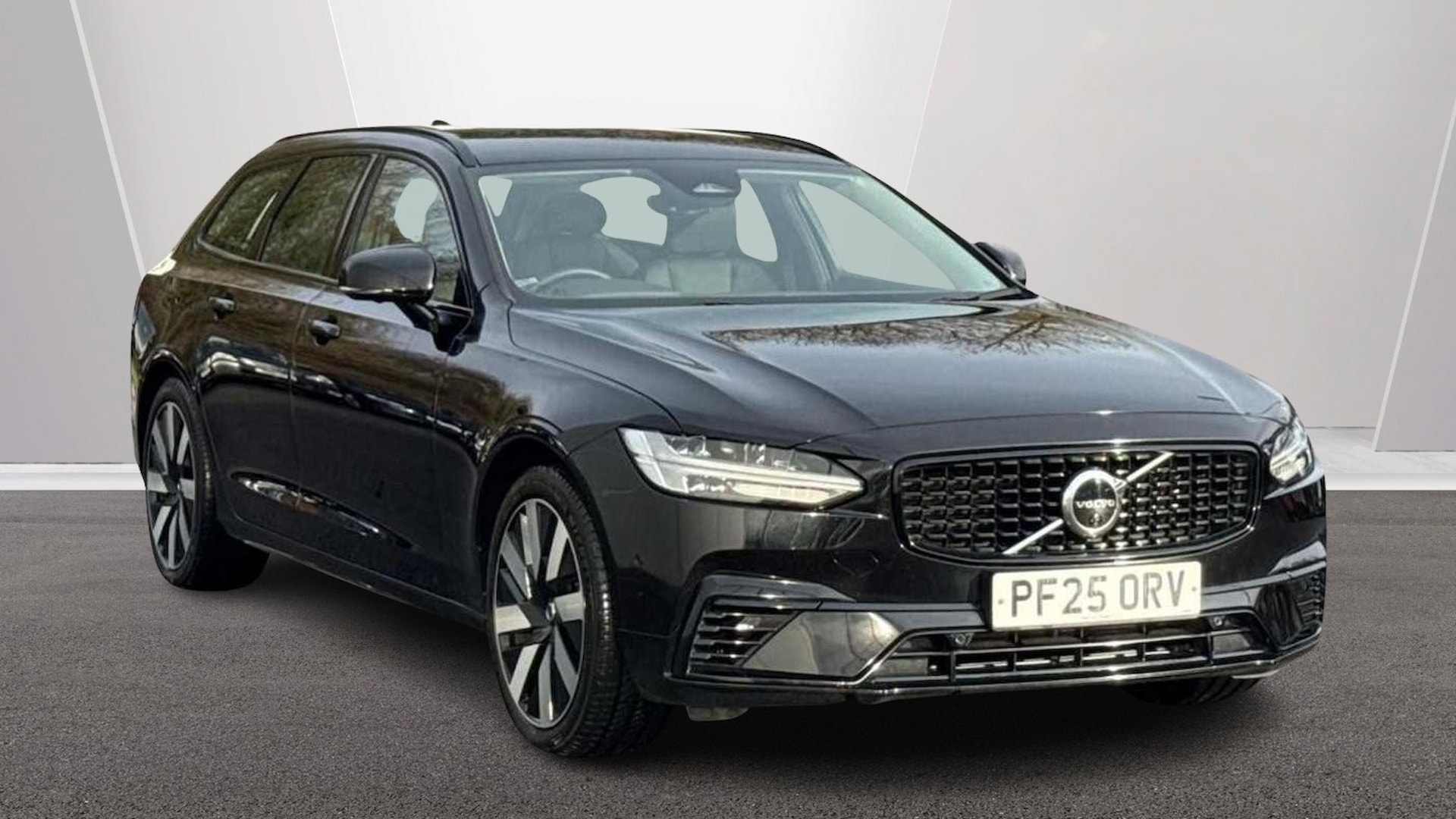 2025 Volvo V90