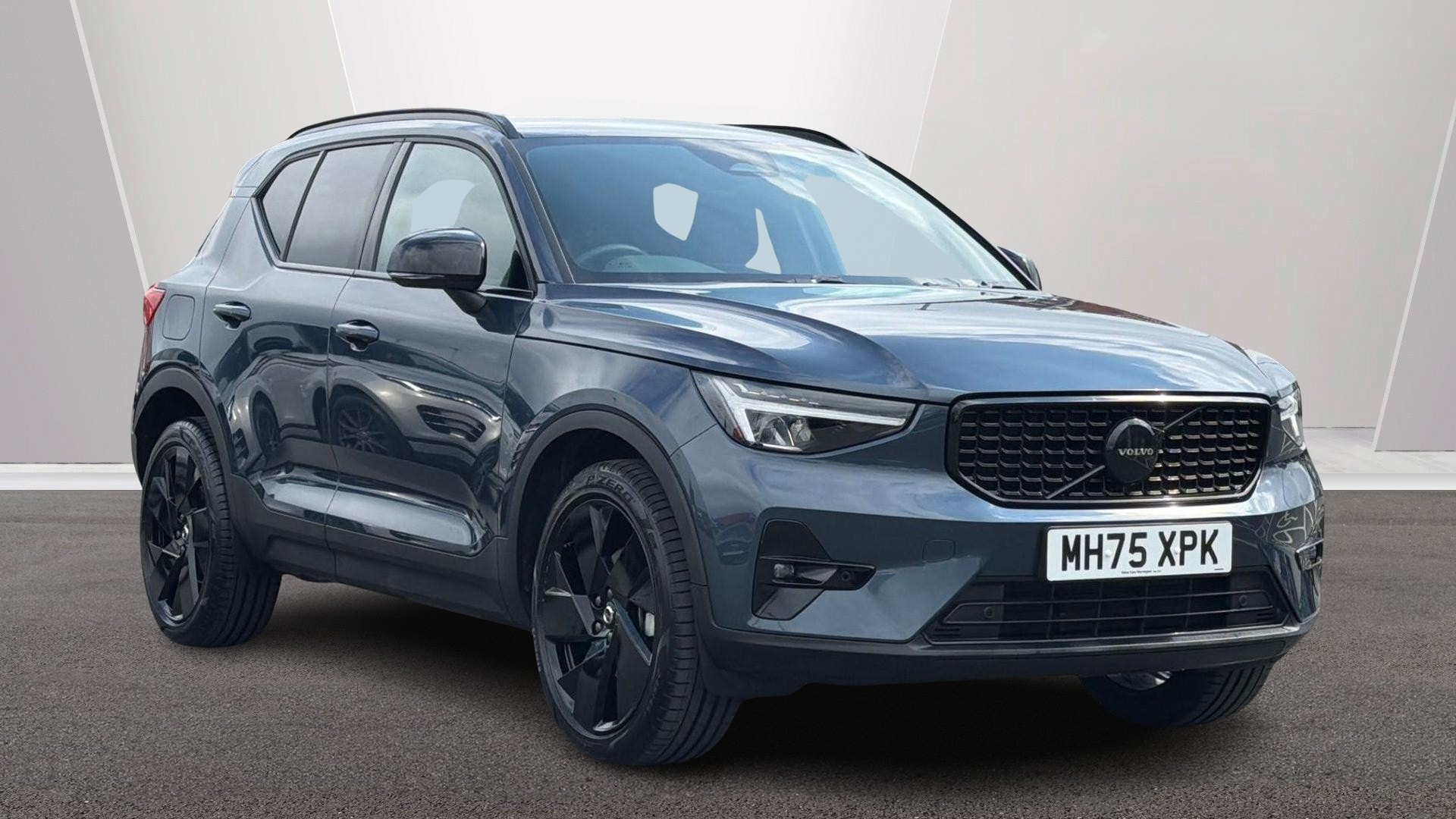 2026 Volvo XC40