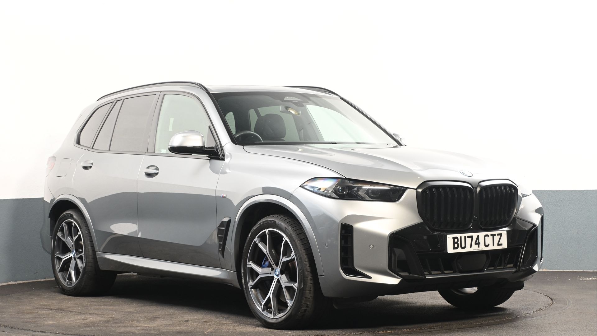 2025 BMW X5