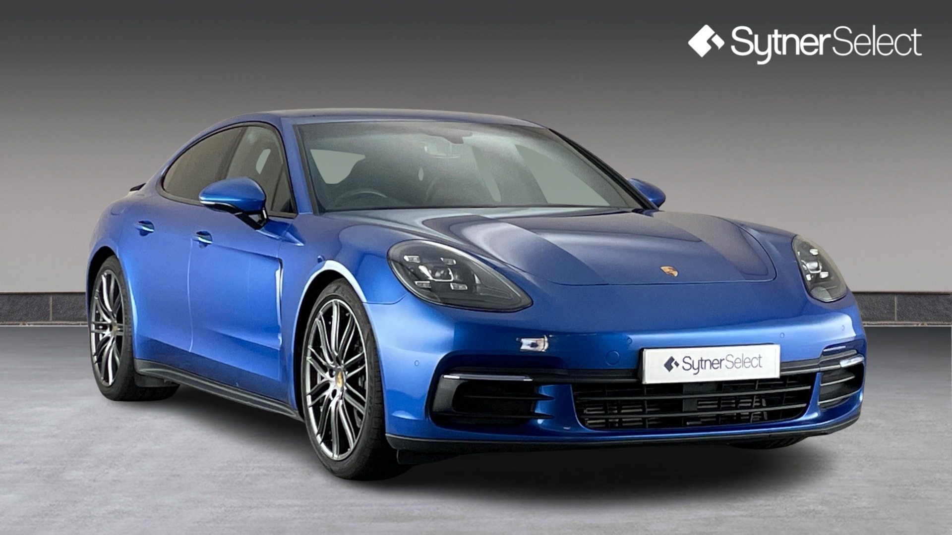 2017 PORSCHE PANAMERA