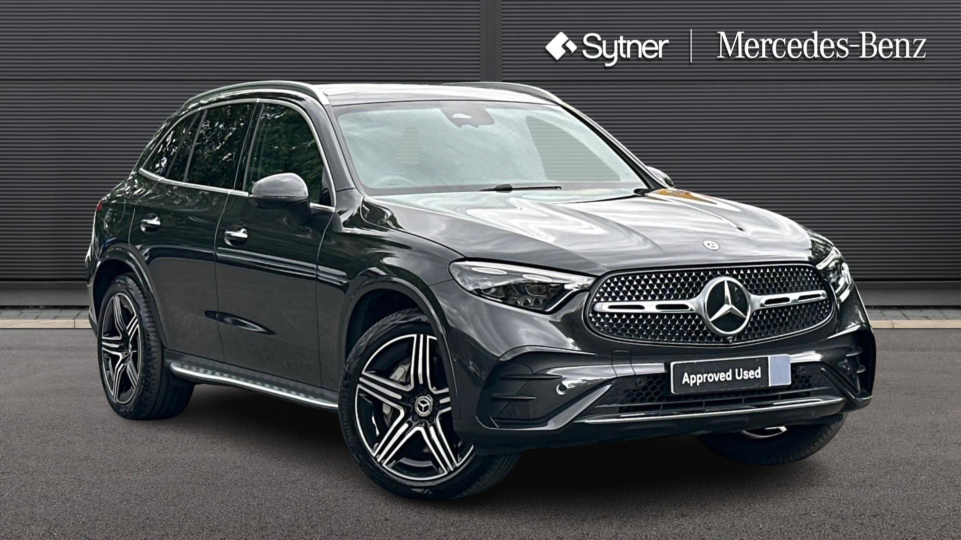 2025 Mercedes-Benz GLC