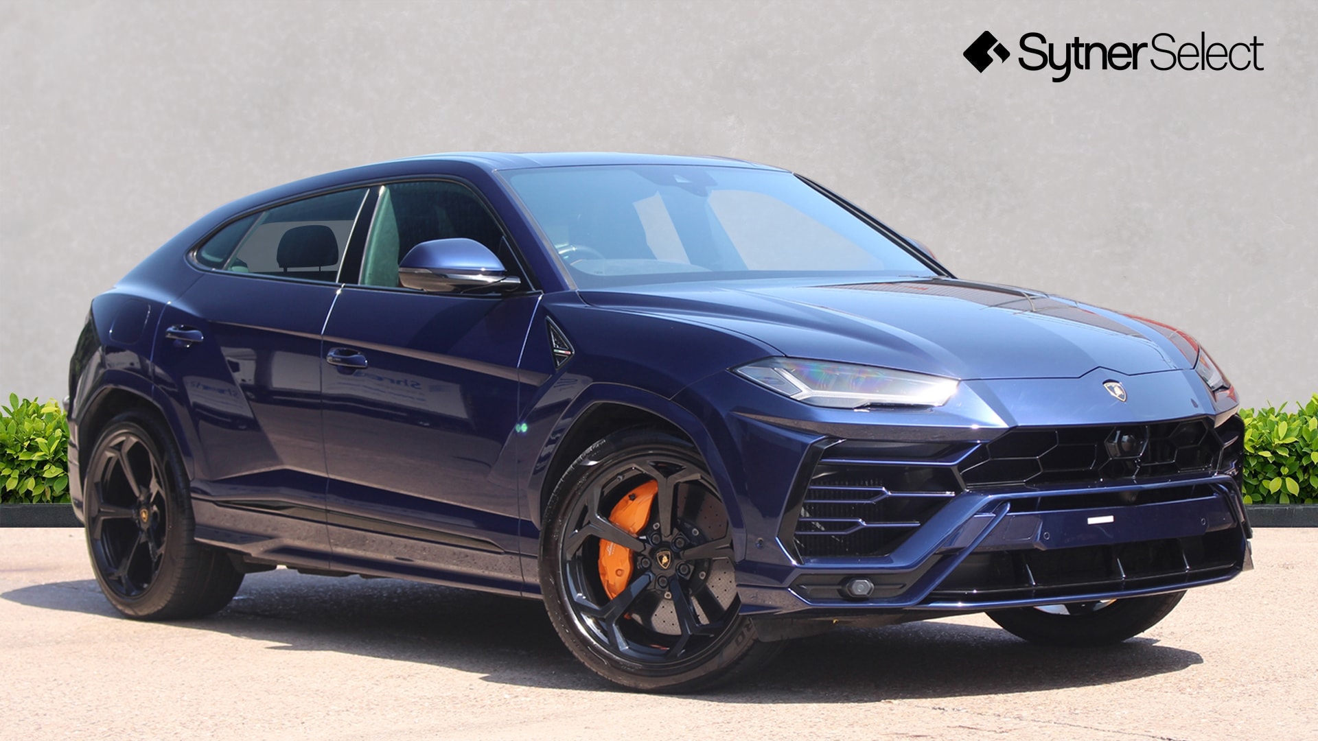 2019 LAMBORGHINI URUS