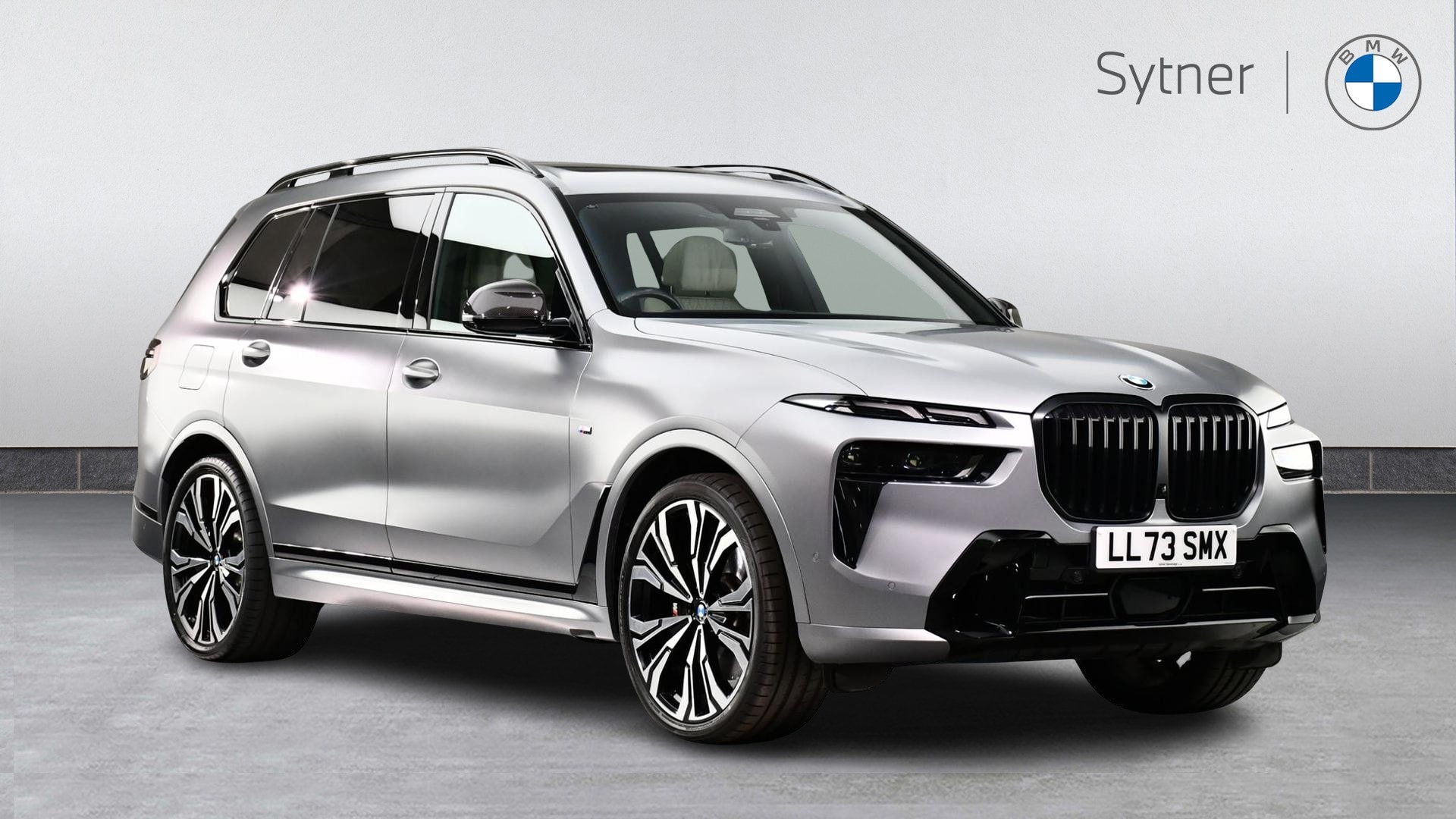 2023 BMW X7