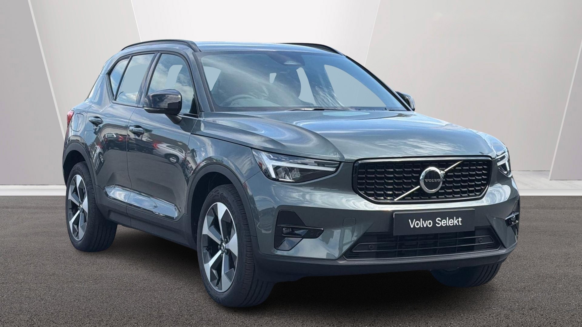2026 Volvo XC40