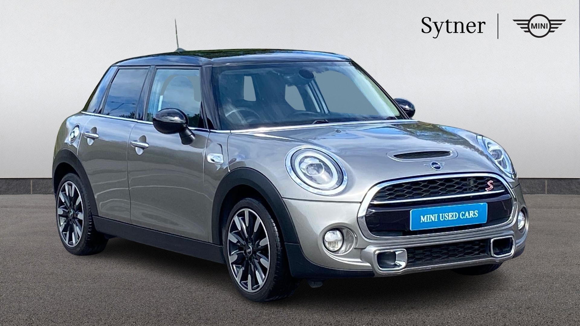 Mini Hatch 2019
