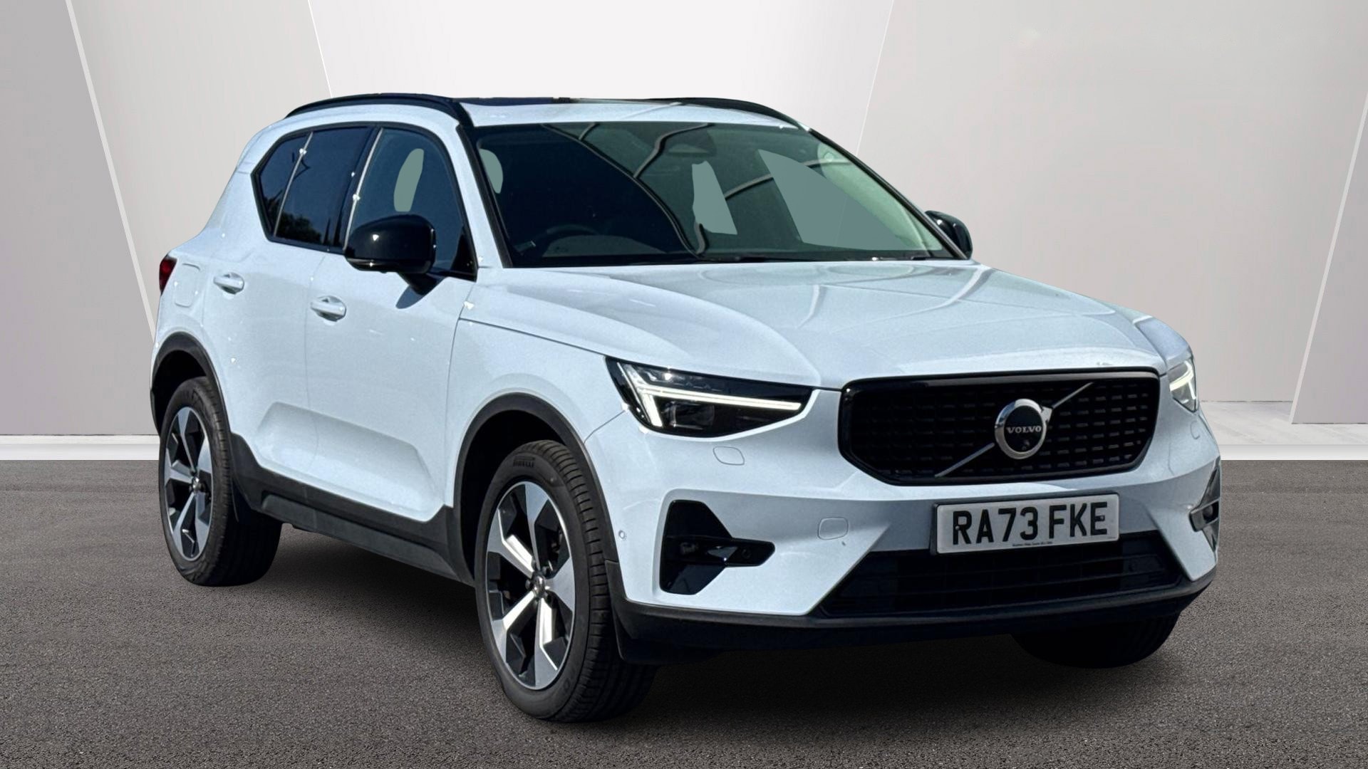 2024 Volvo XC40