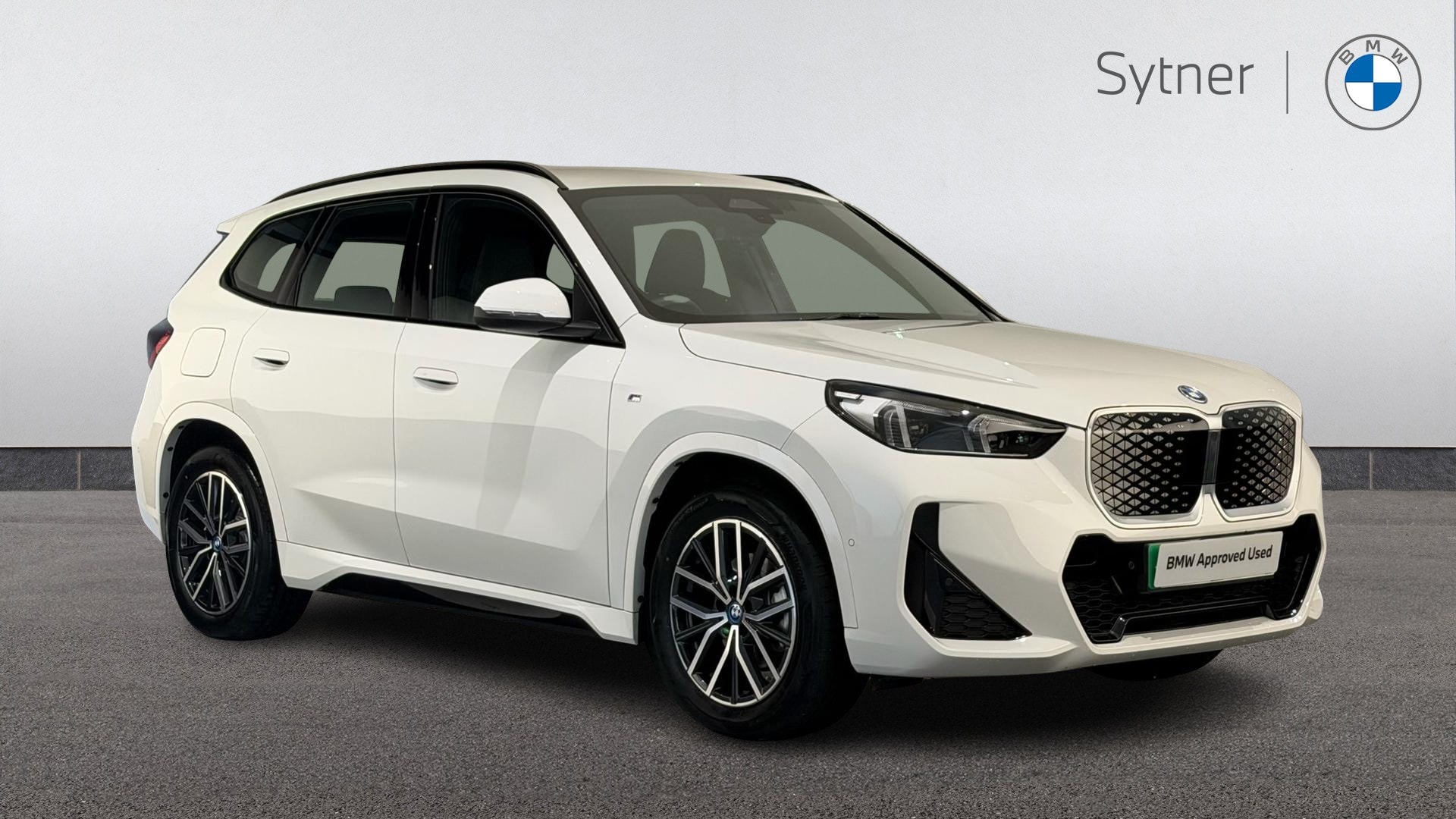 2025 BMW iX1
