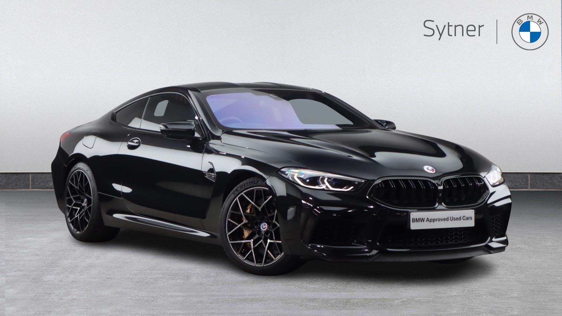 2021 BMW M8