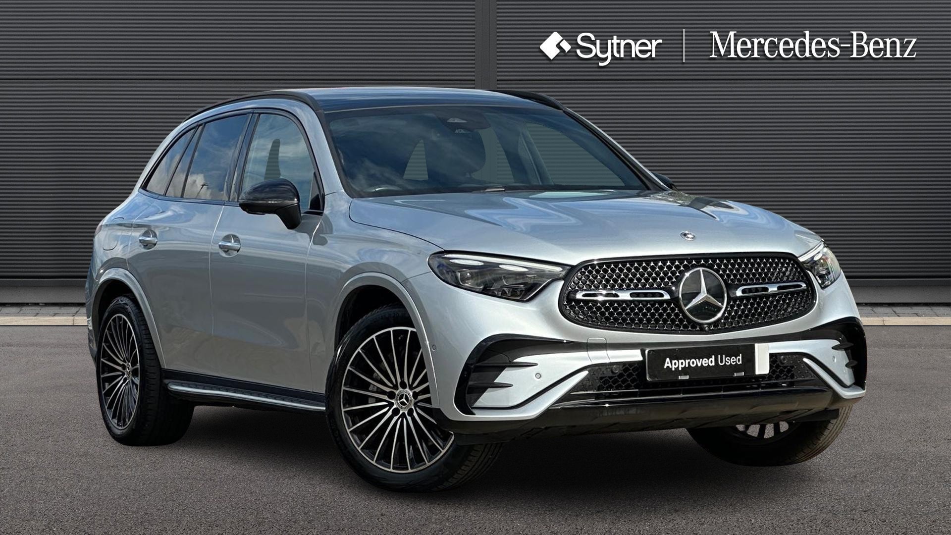 2025 Mercedes-Benz GLC