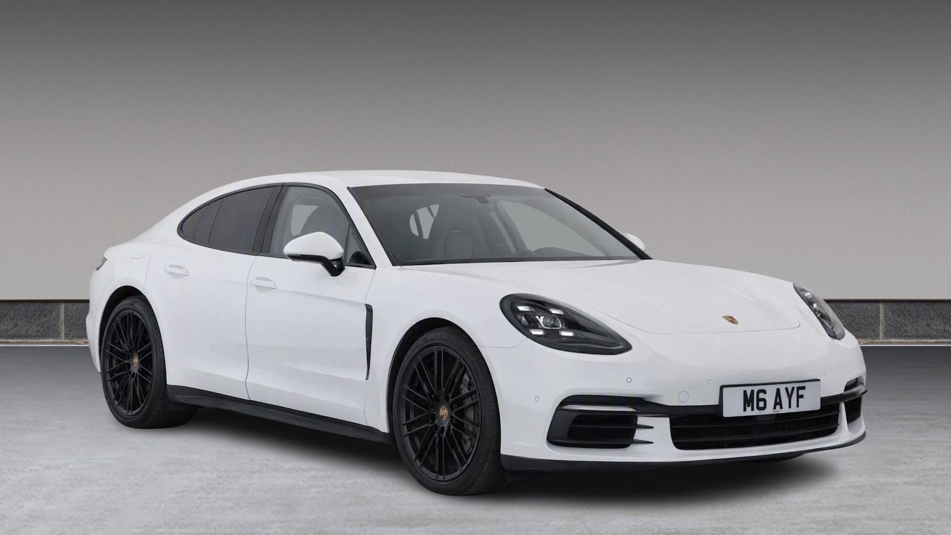 2016 PORSCHE PANAMERA
