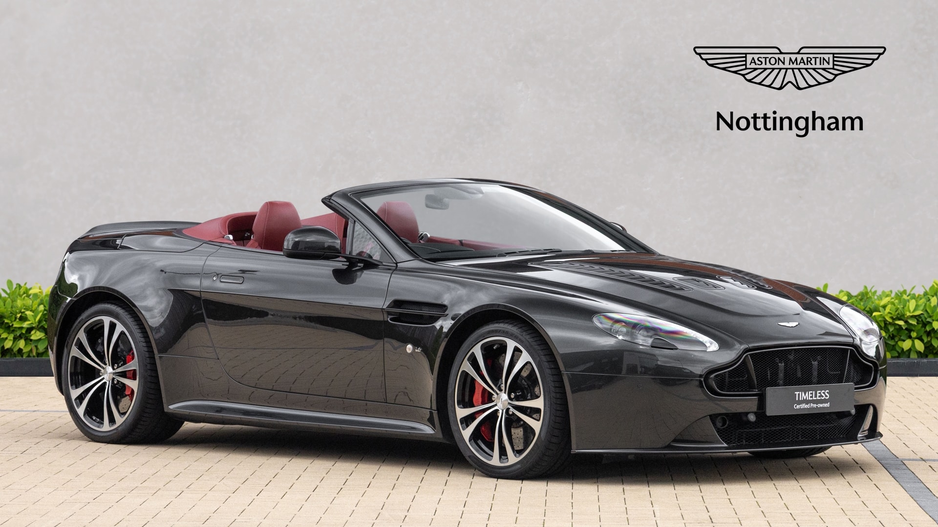 Aston Martin Vantage 2015