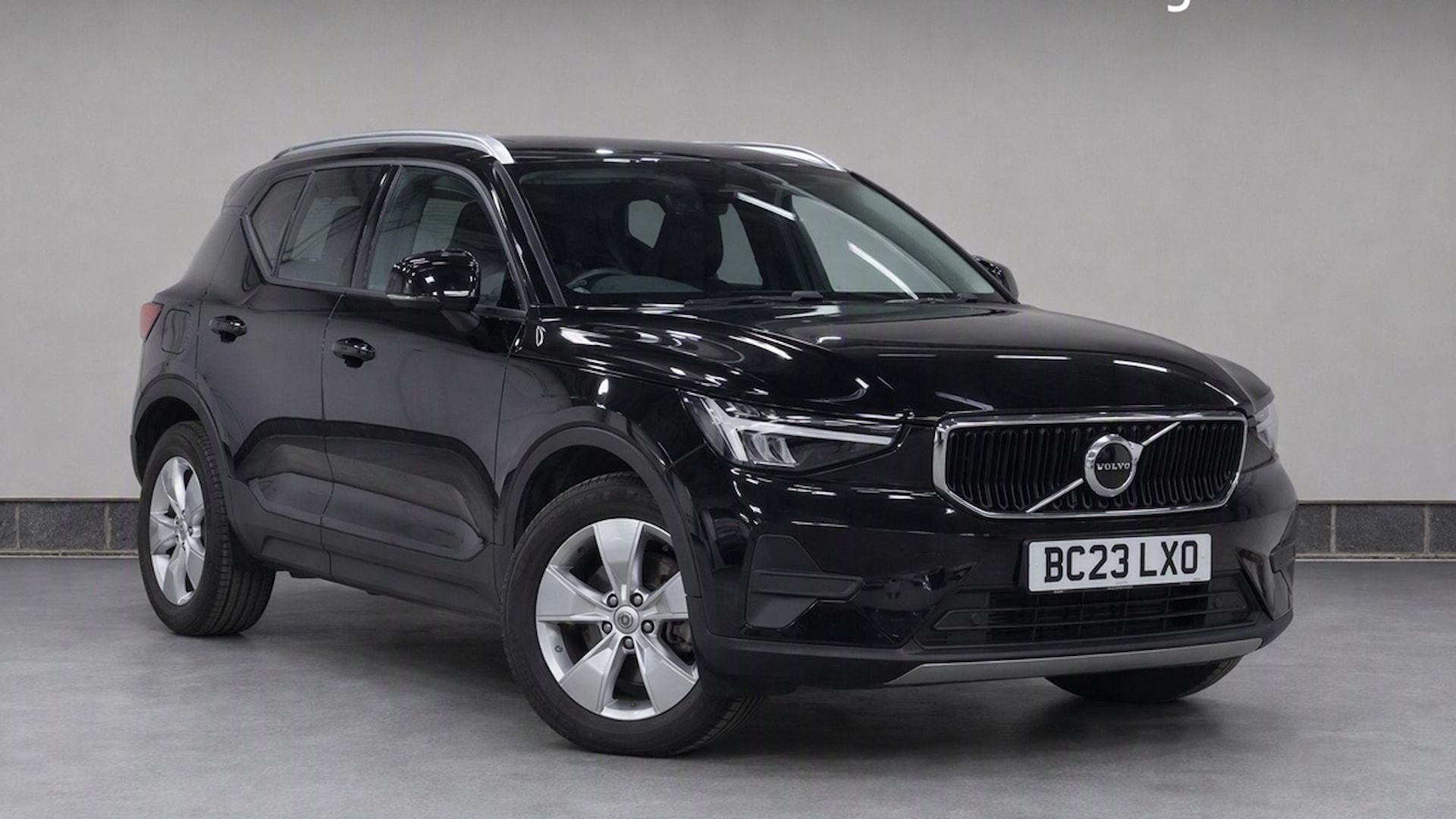 2023 Volvo XC40