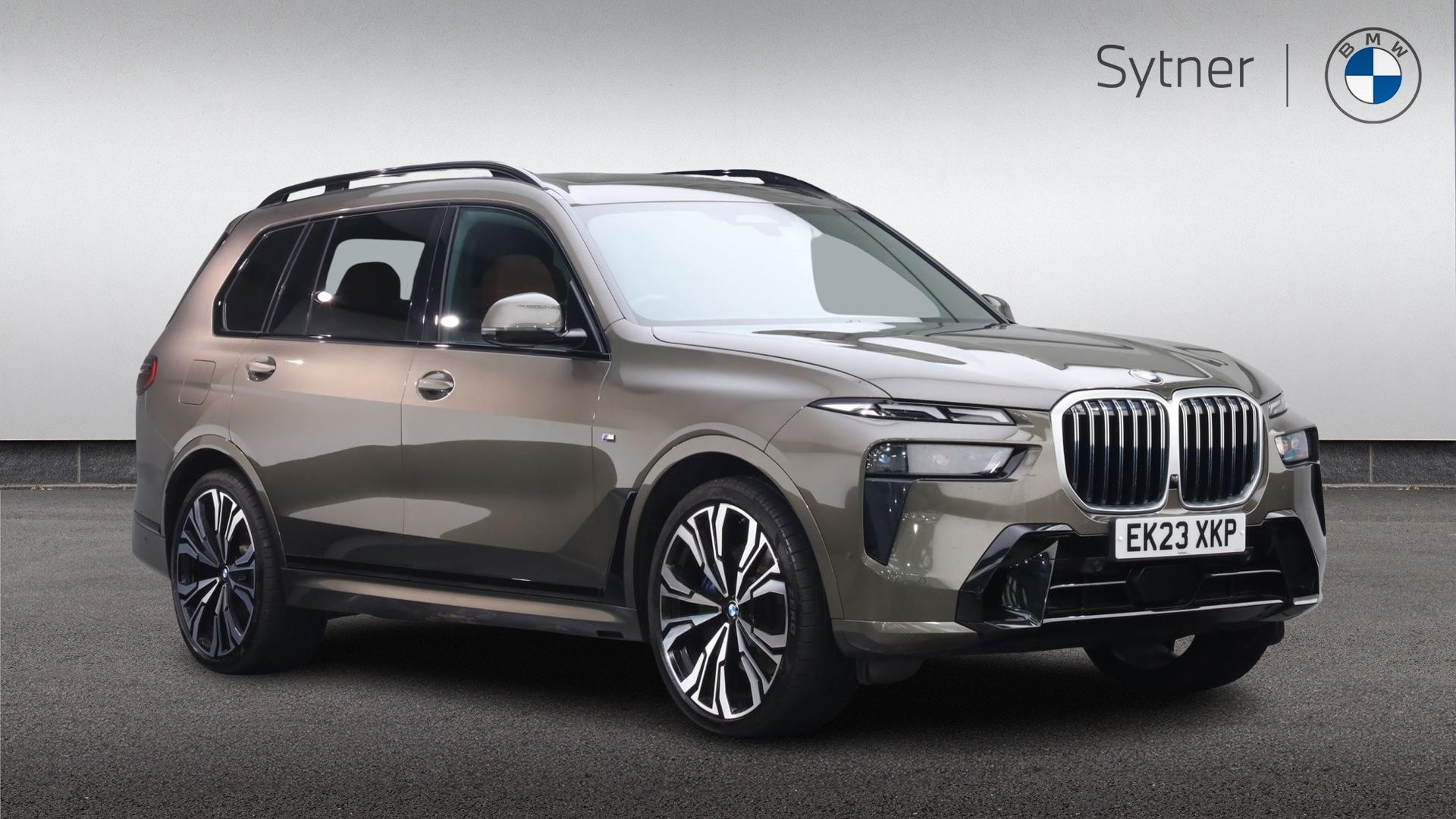2023 BMW X7