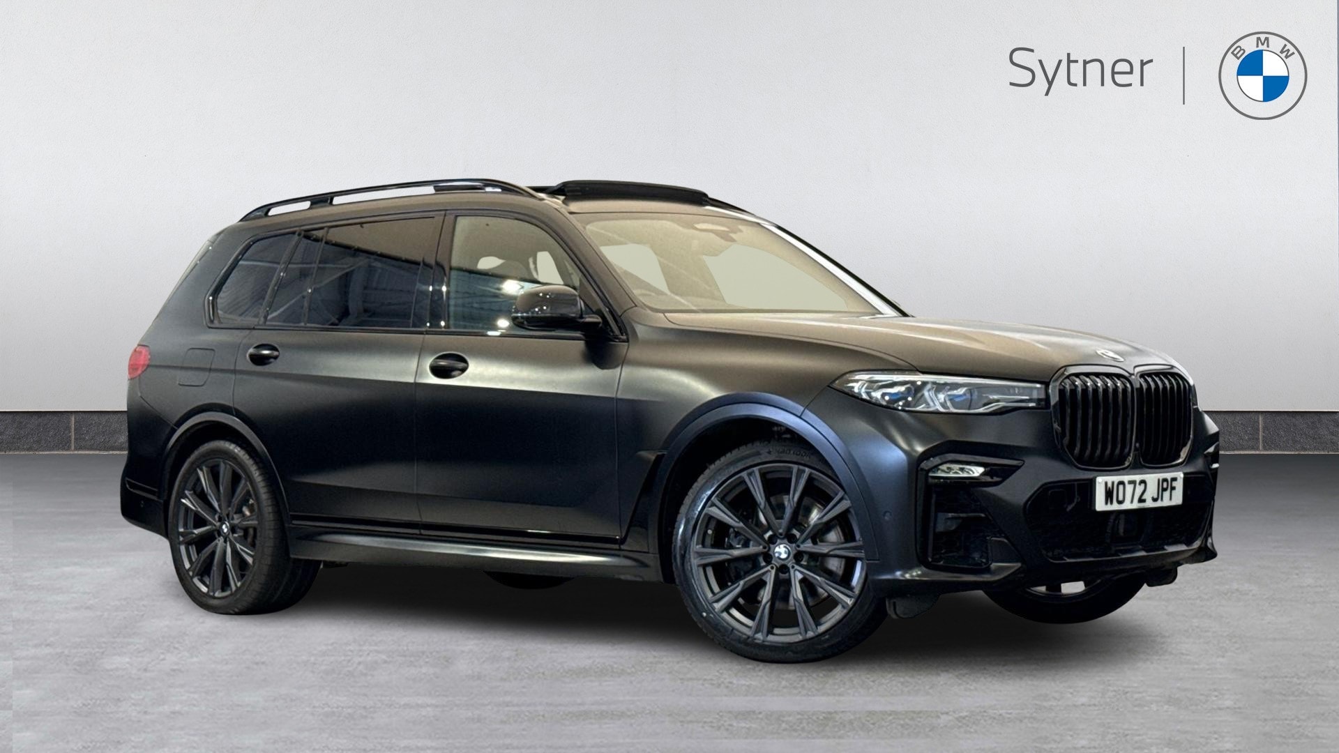 2023 BMW X7
