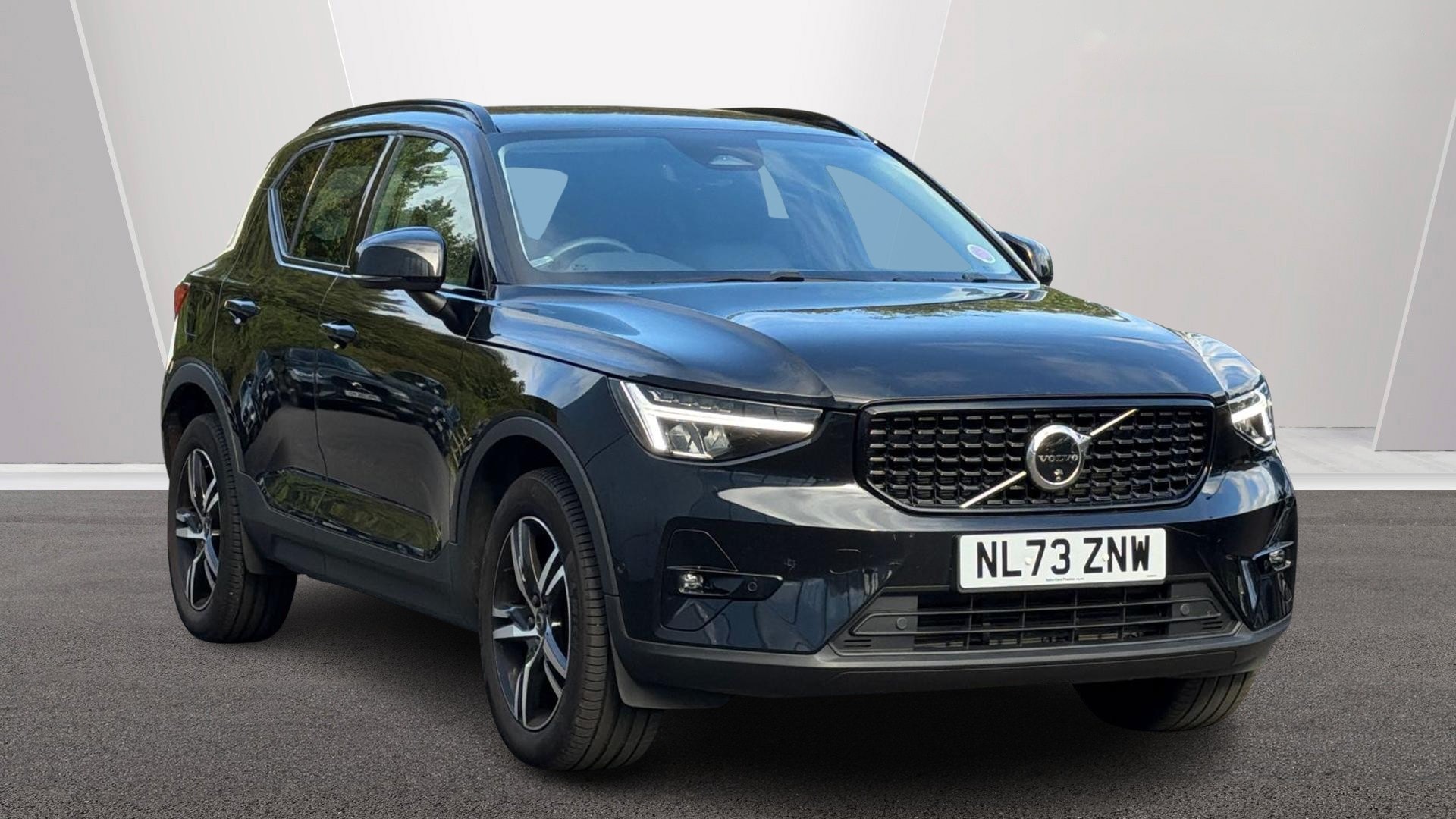 2023 Volvo XC40