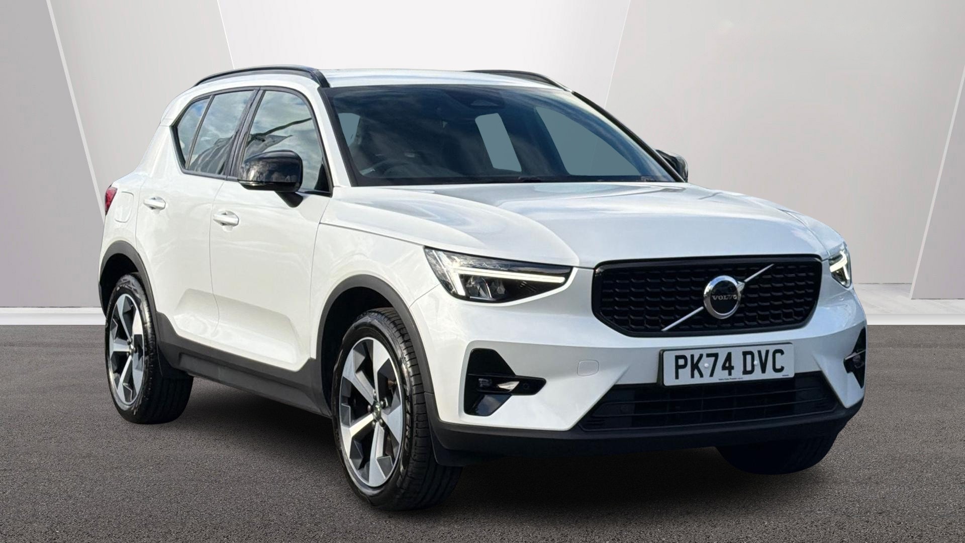 2024 Volvo XC40