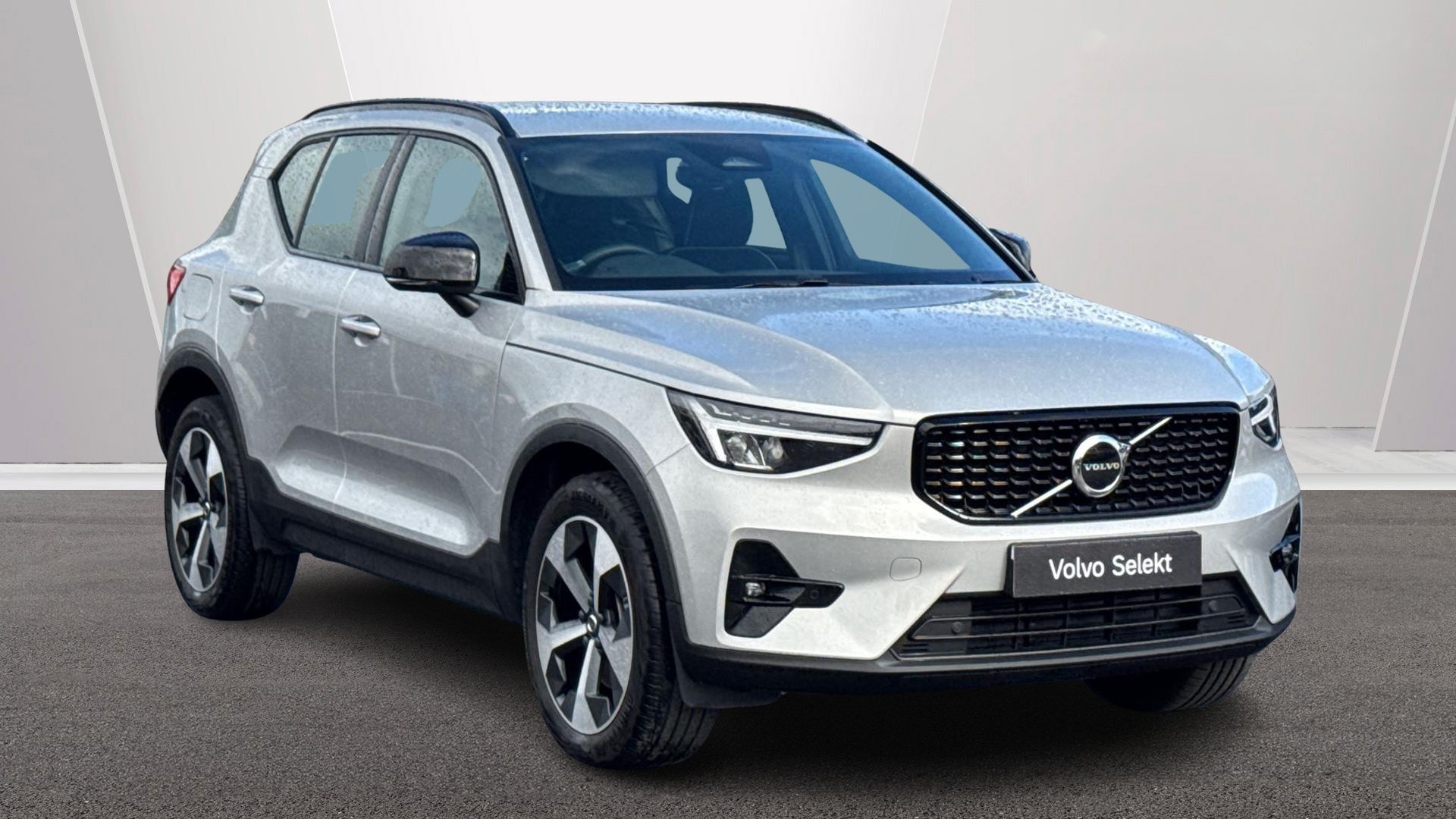 2024 Volvo XC40