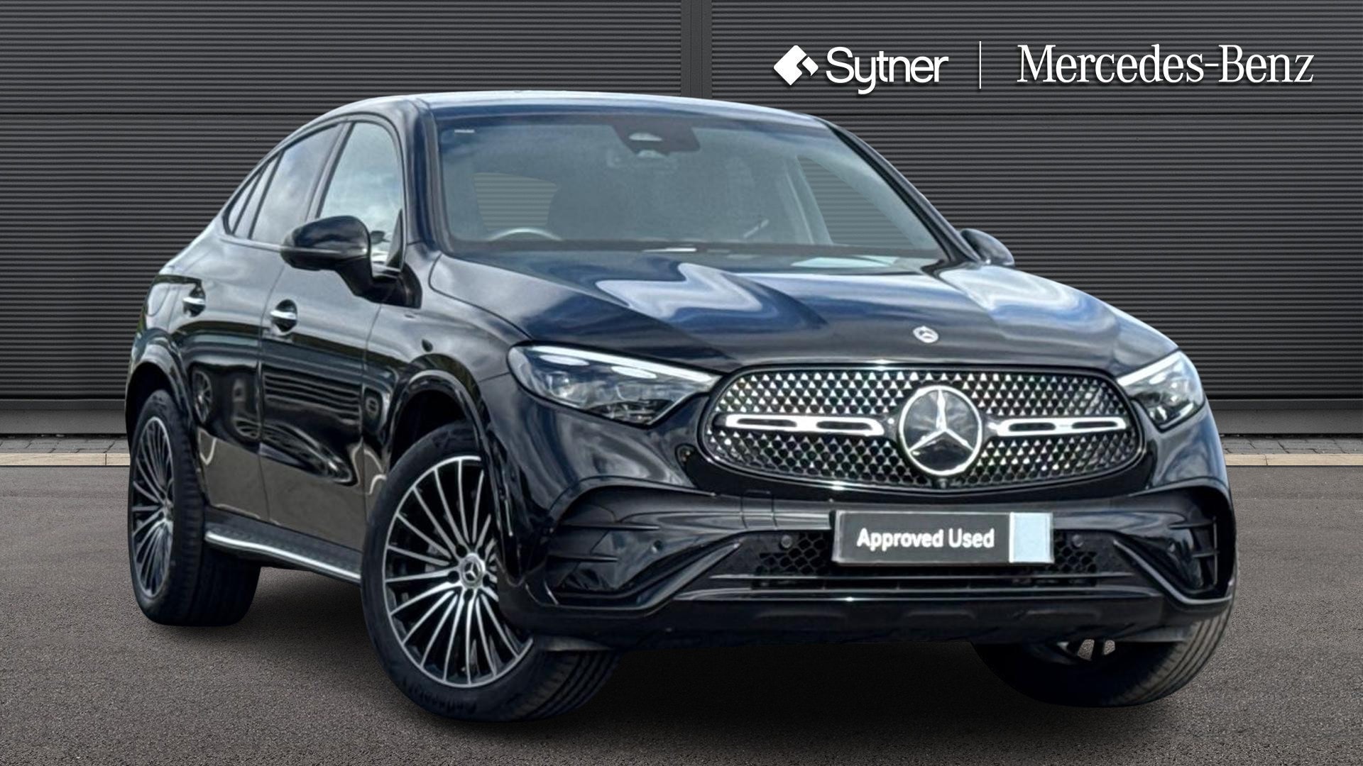 2025 Mercedes-Benz GLC