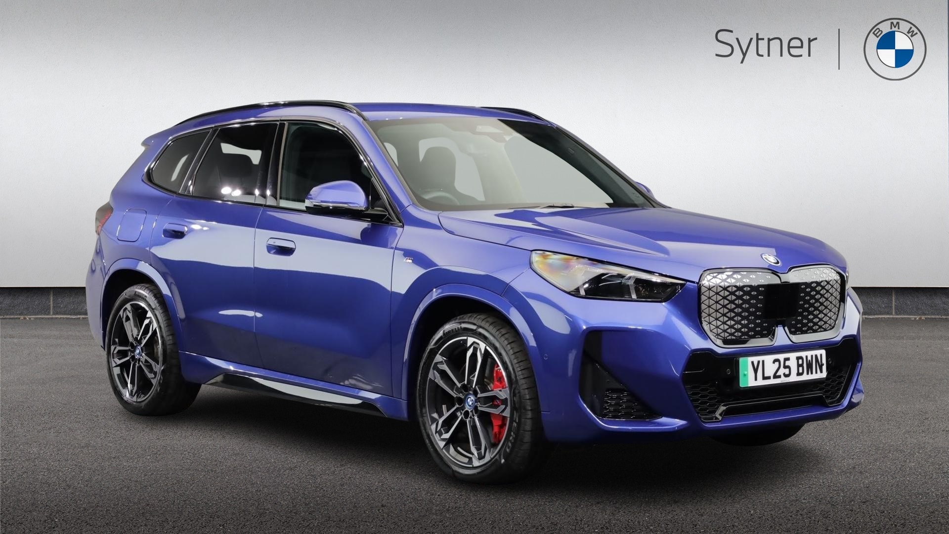 2025 BMW iX1