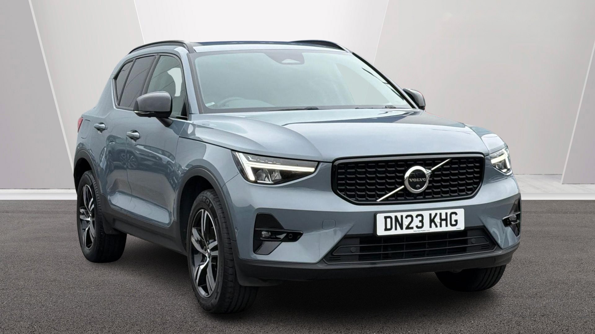 2023 Volvo XC40
