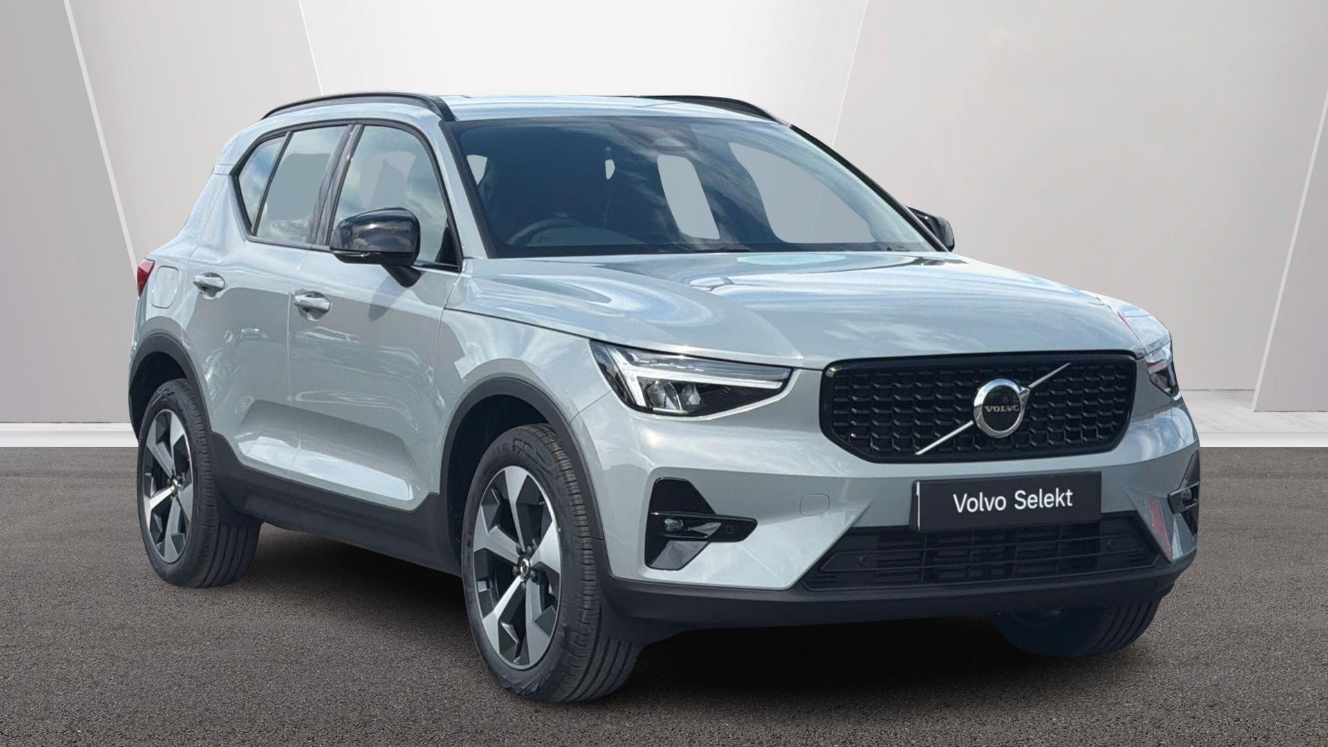 2026 Volvo XC40