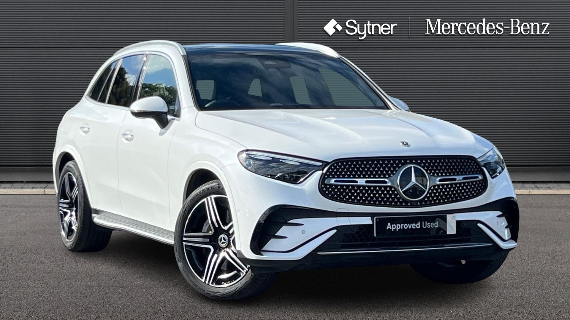 2025 Mercedes-Benz GLC
