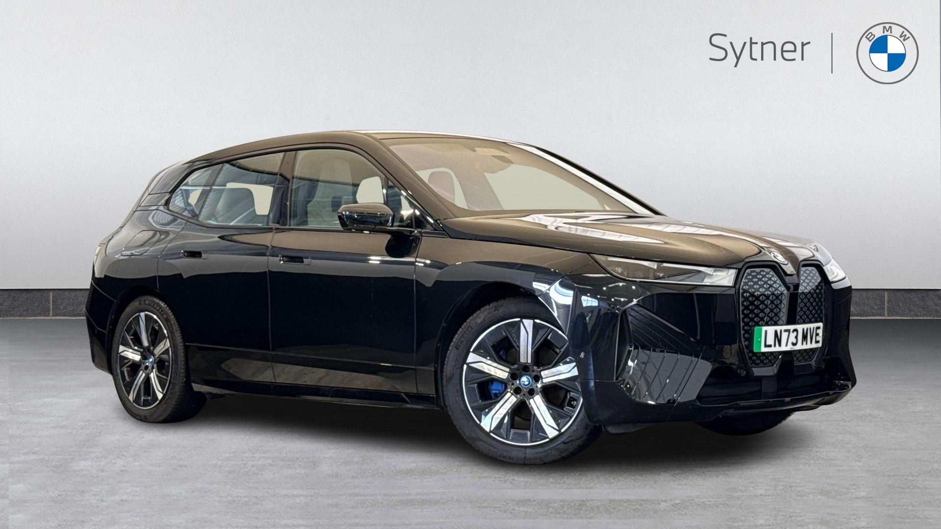 2023 BMW iX