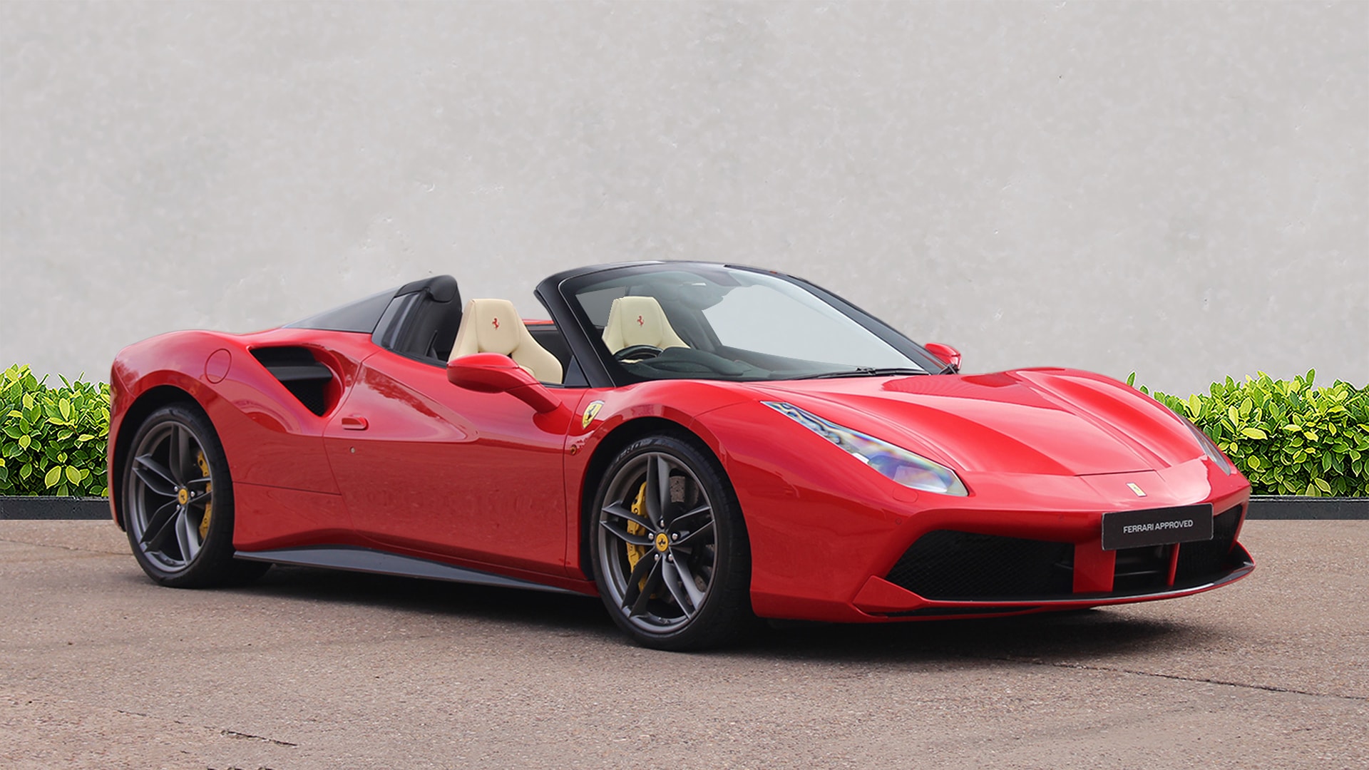 FERRARI 488