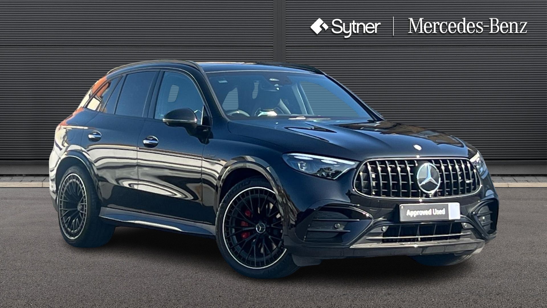 2025 Mercedes-Benz GLC