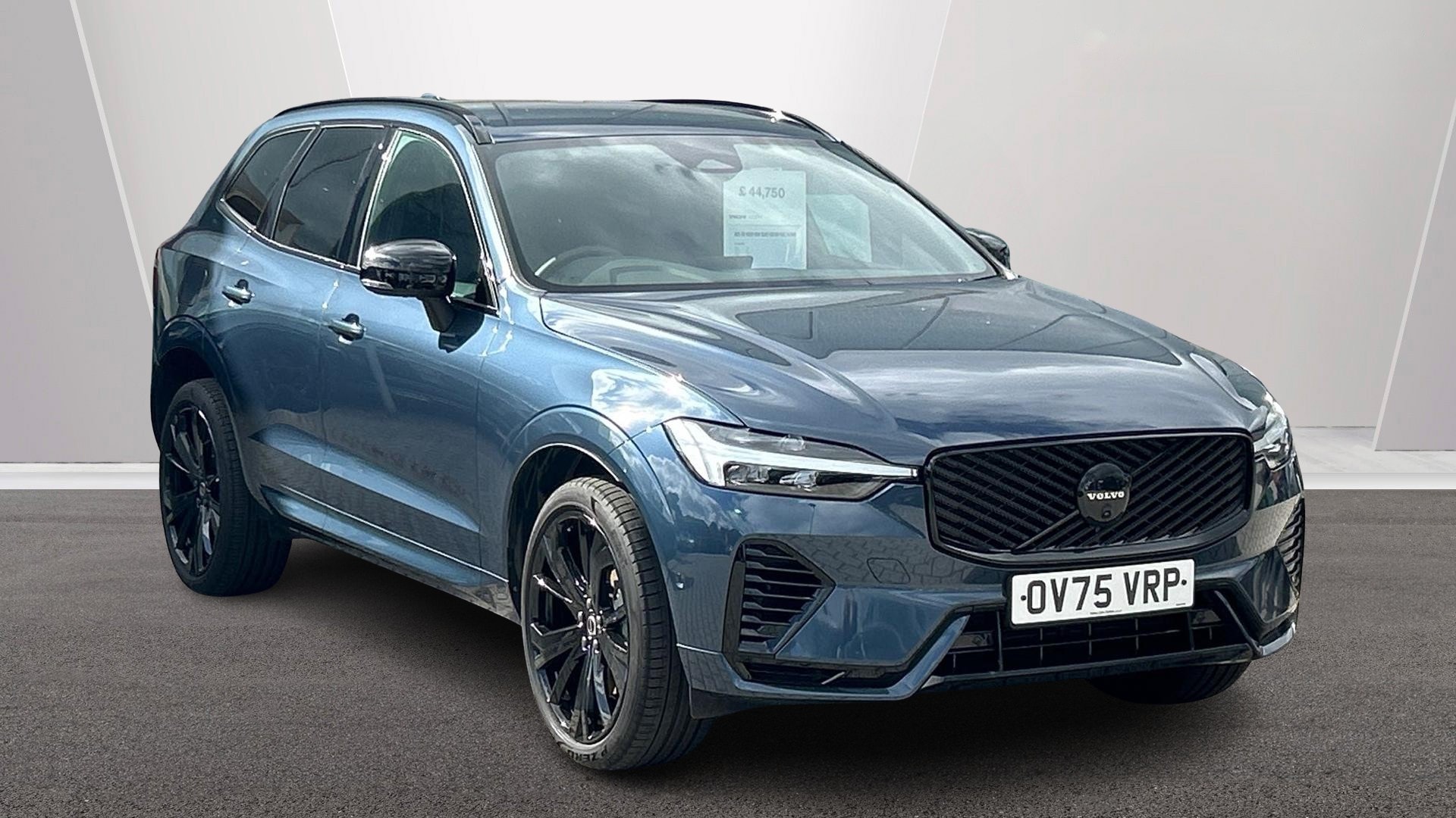 2025 Volvo XC60