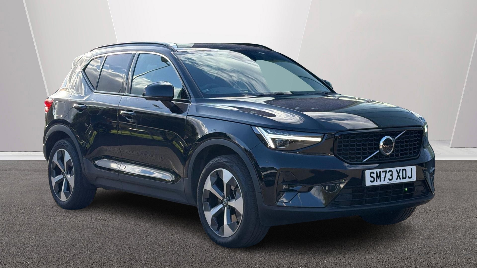 2023 Volvo XC40