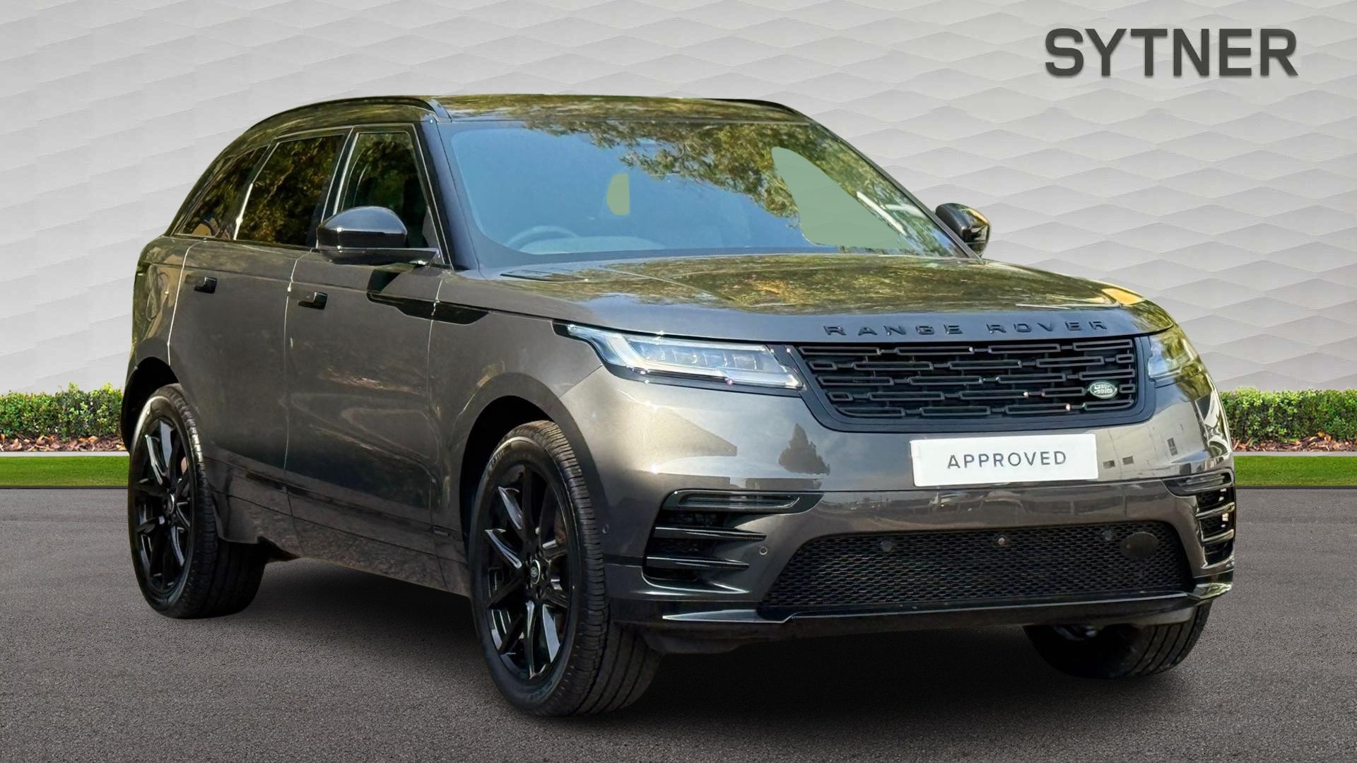 2025 Land Rover Range Rover Velar