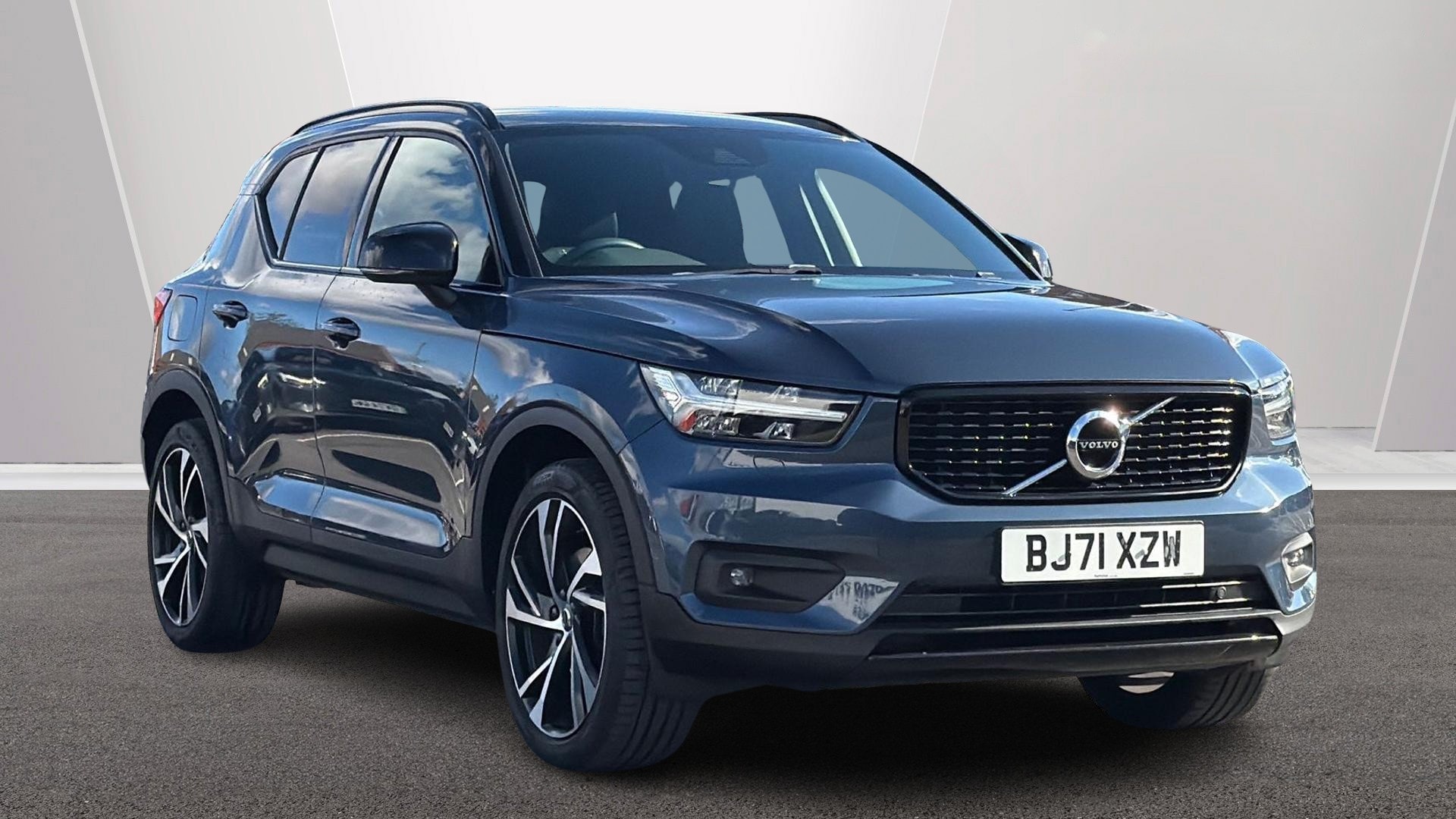 2021 Volvo XC40