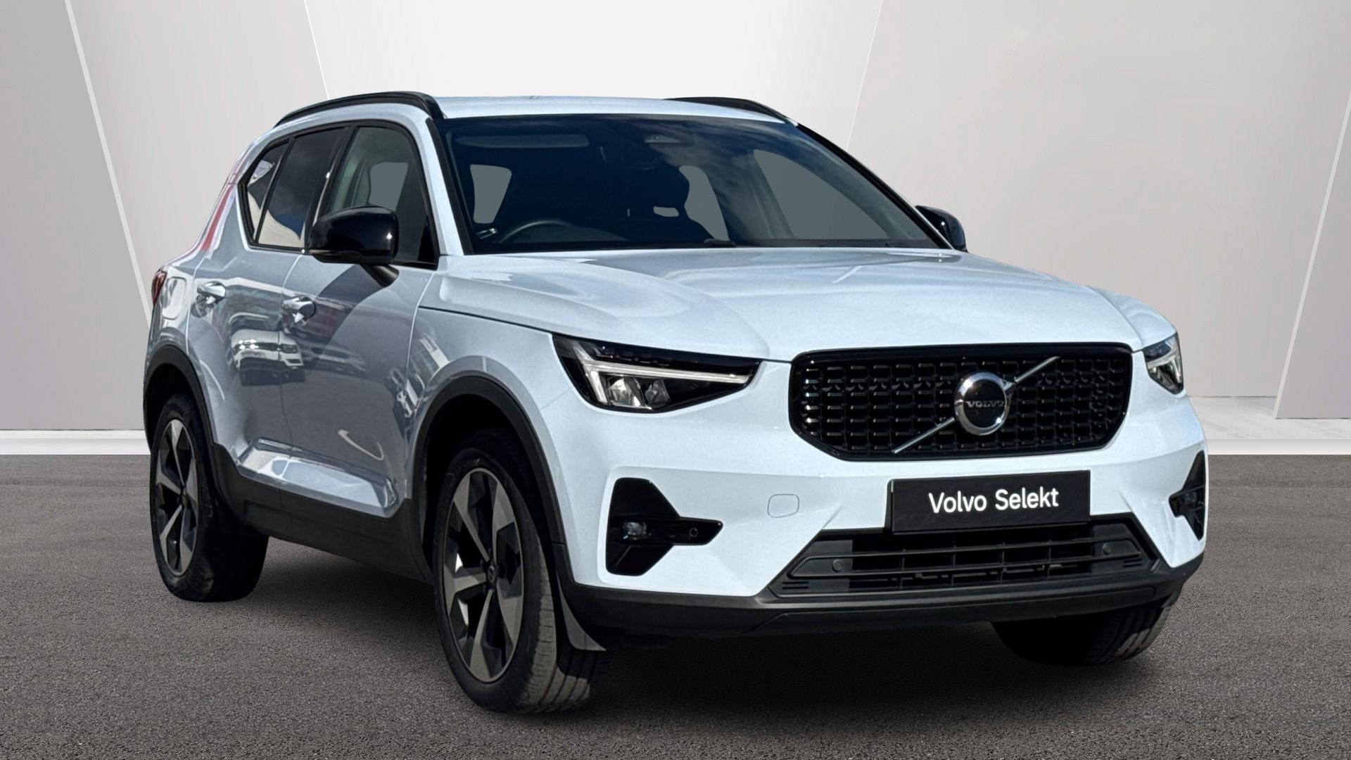2024 Volvo XC40