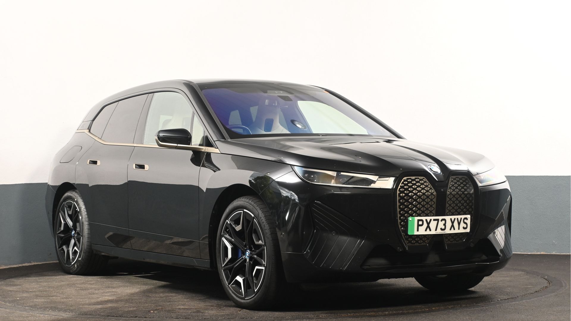 2023 BMW iX