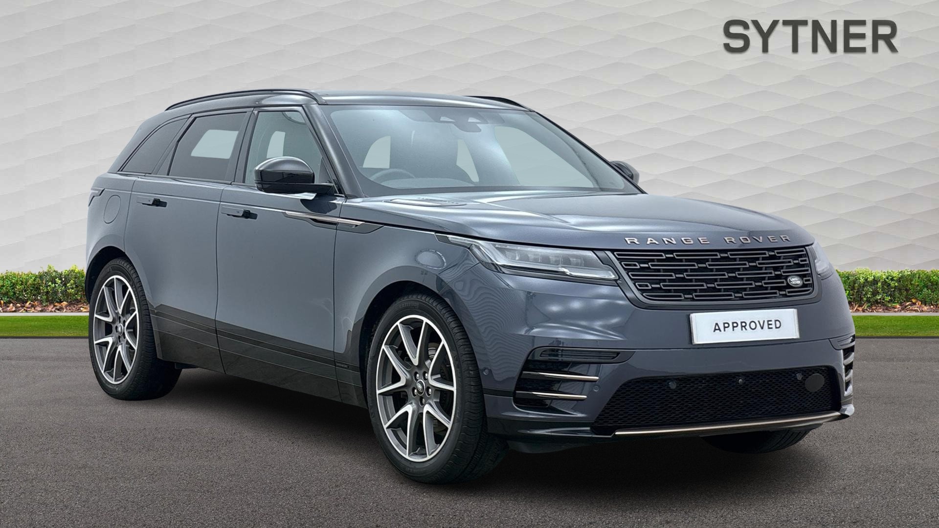 2025 Land Rover Range Rover Velar