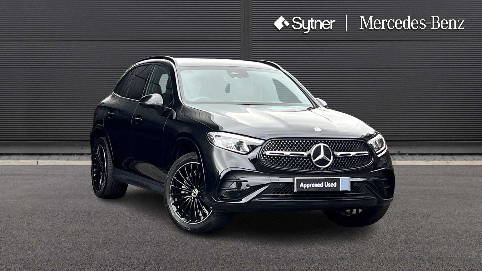 2025 Mercedes-Benz GLC