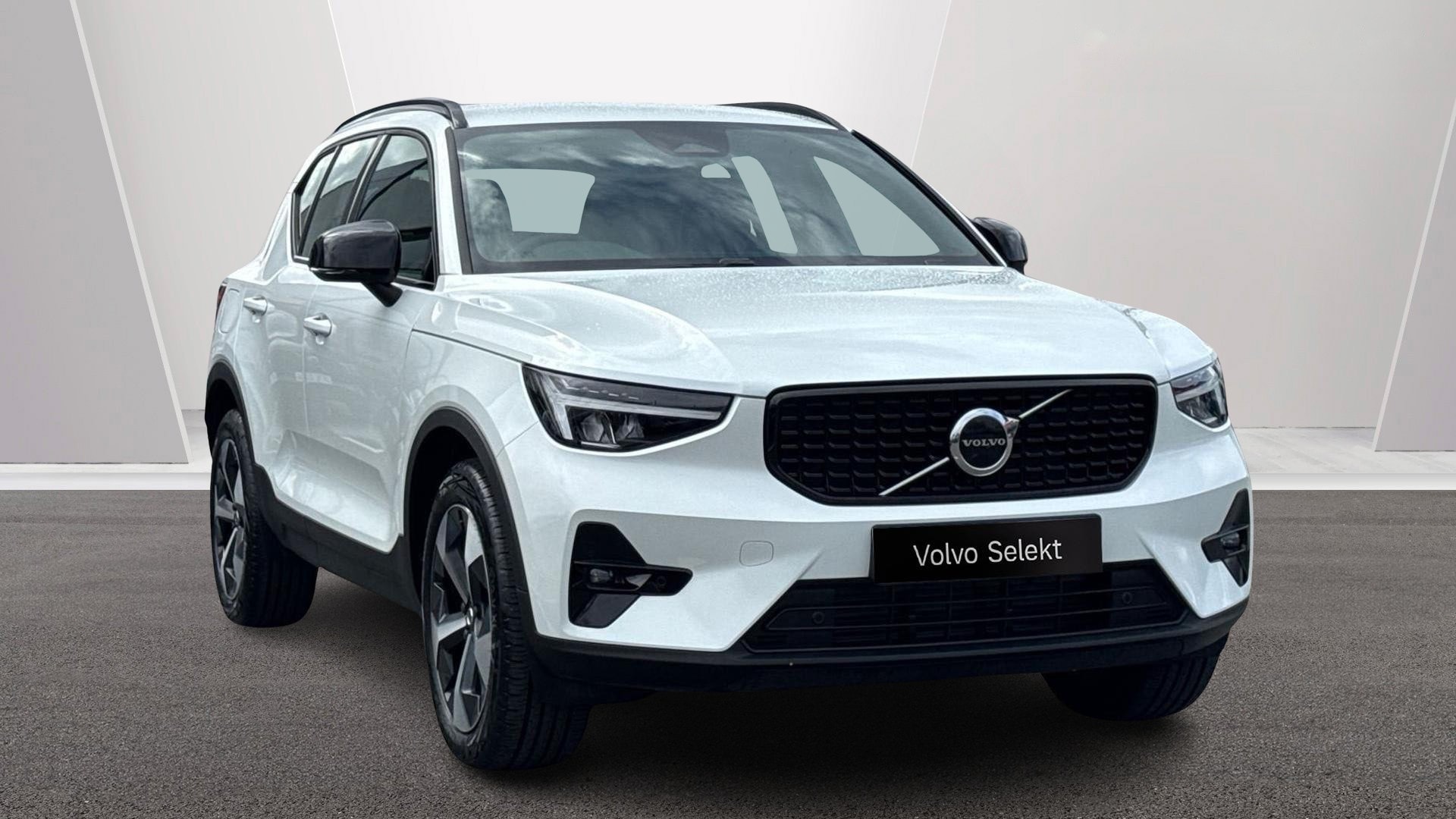 2026 Volvo XC40