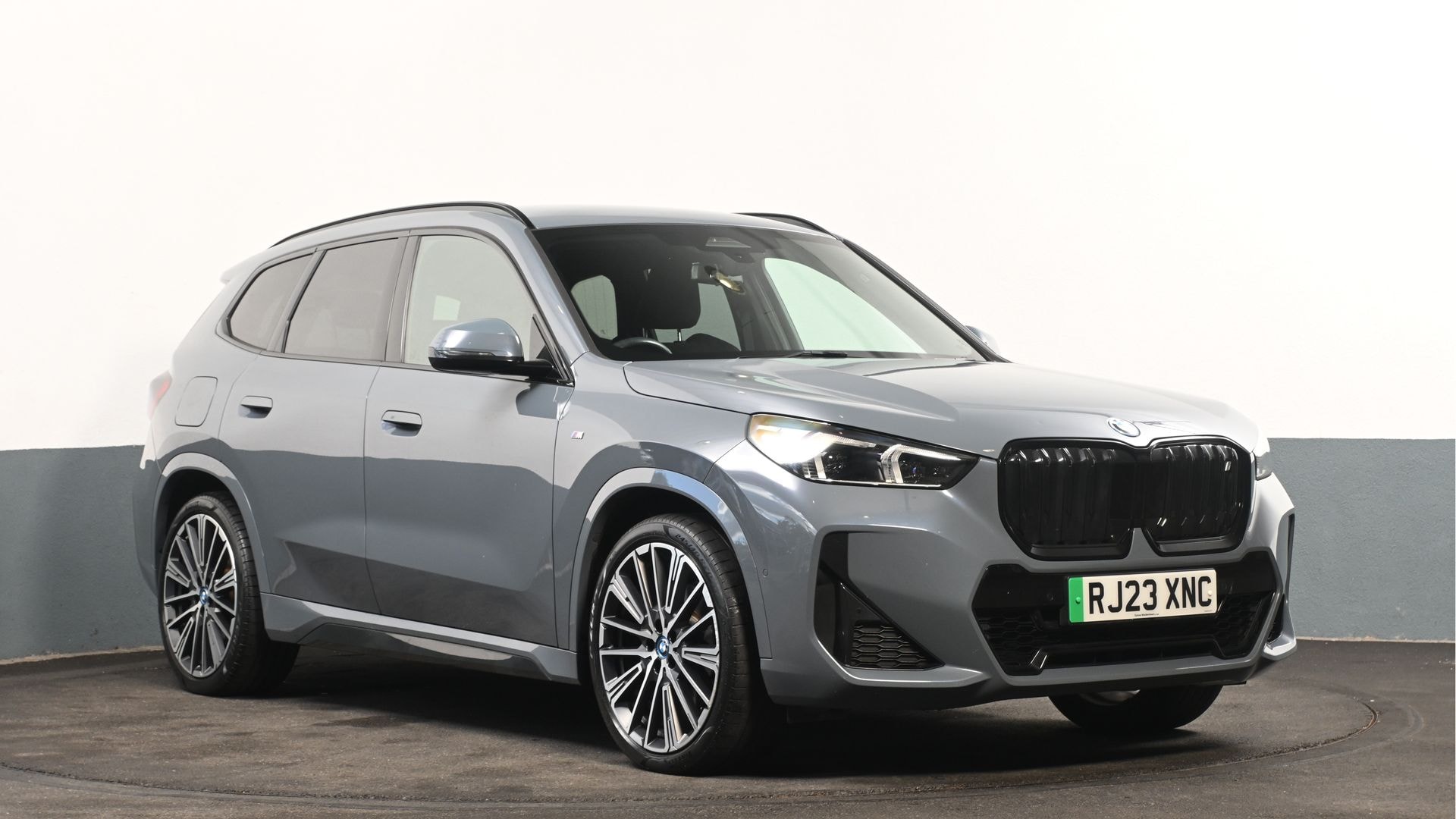 2023 BMW iX1