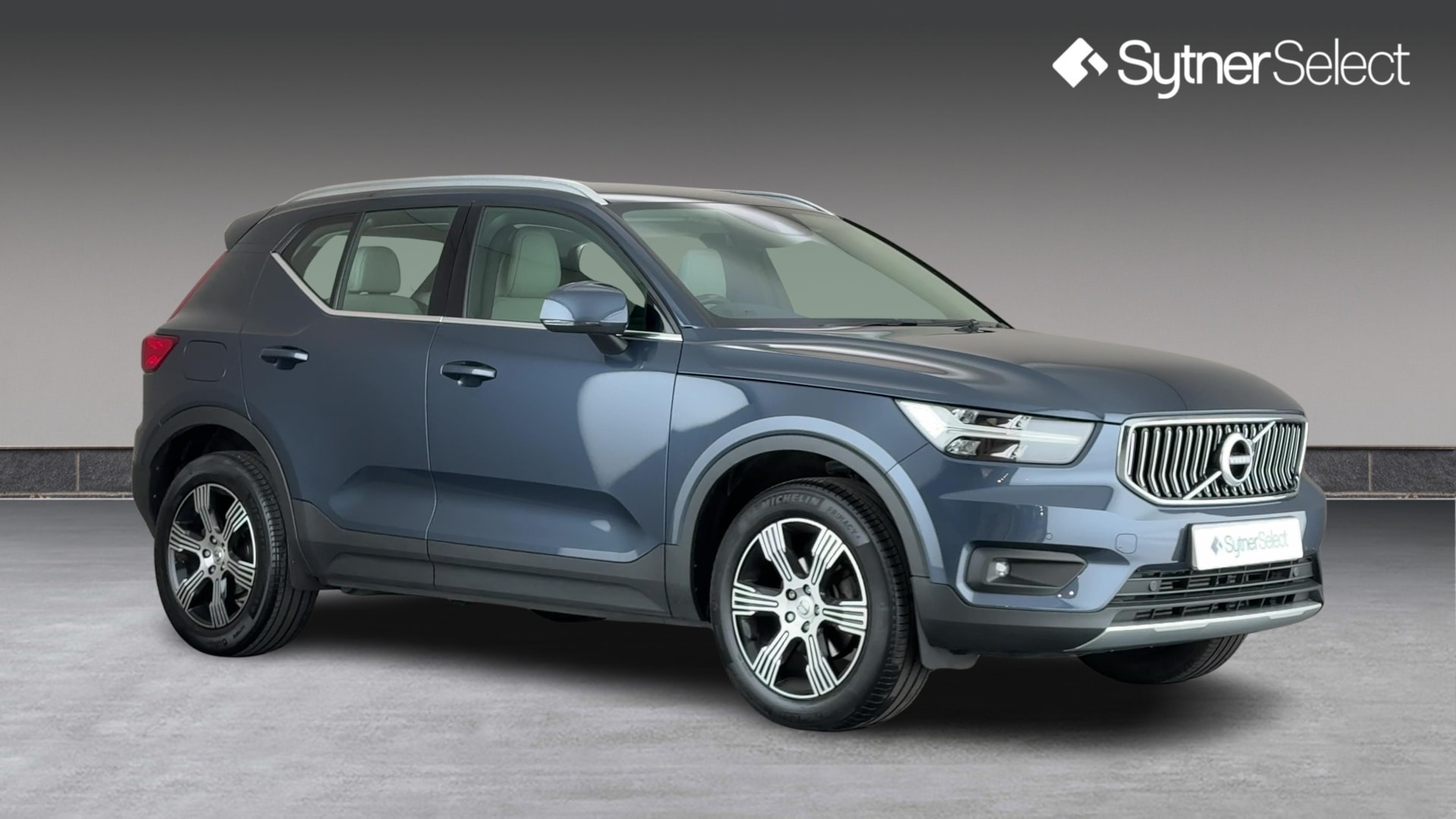 2021 Volvo XC40